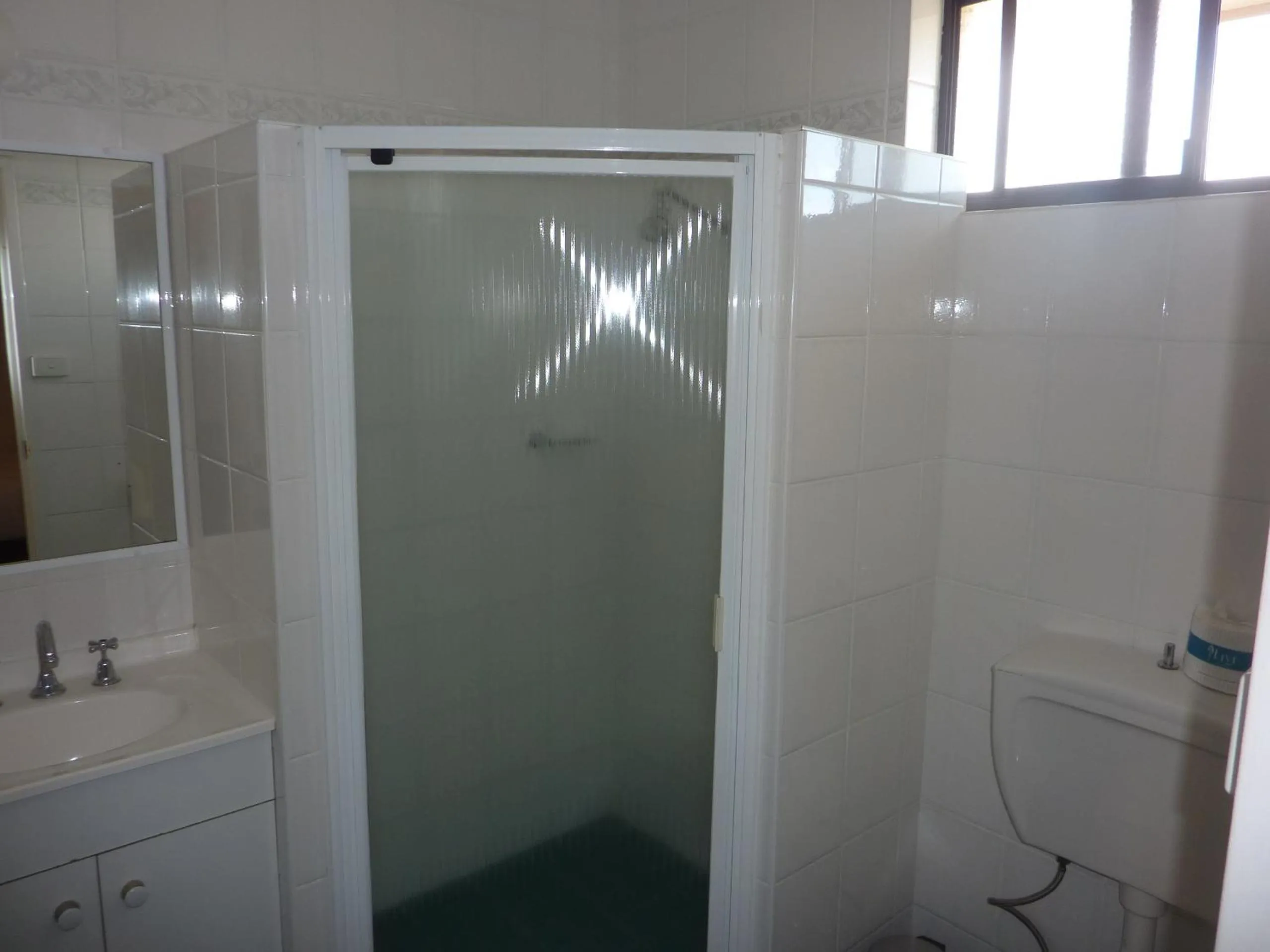 Bathroom in Atlas Motel