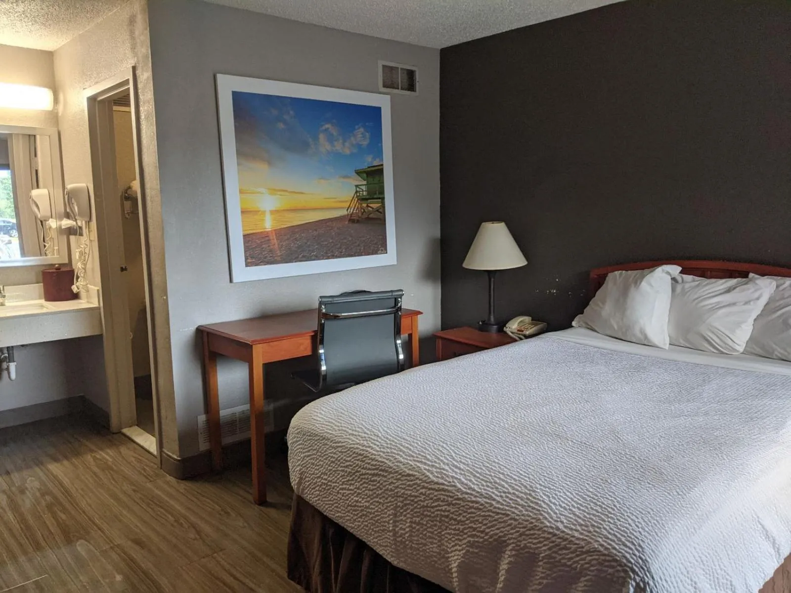 Bed in Days Inn by Wyndham Wilson