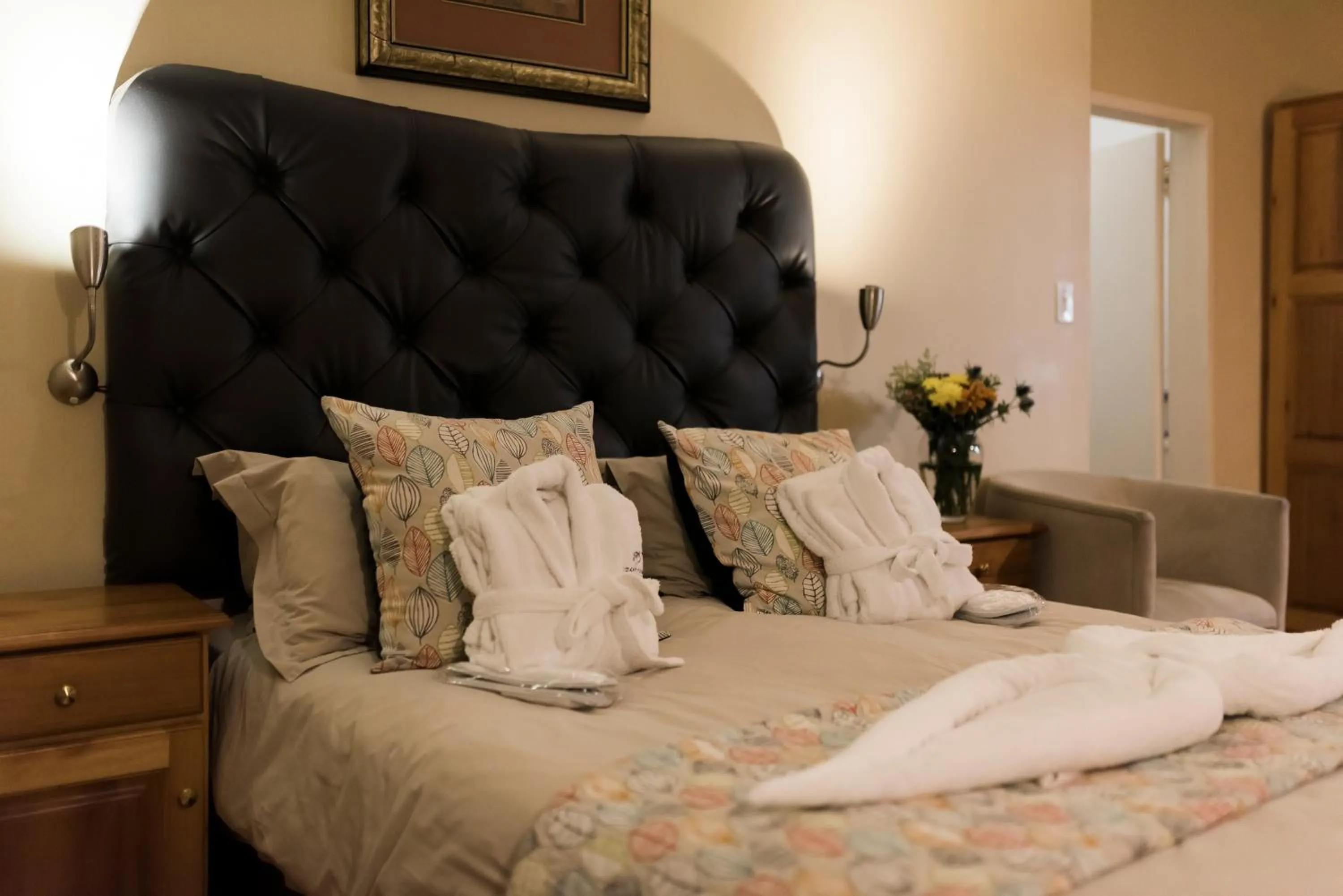 Property building, Bed in Tzaneen Country Lodge