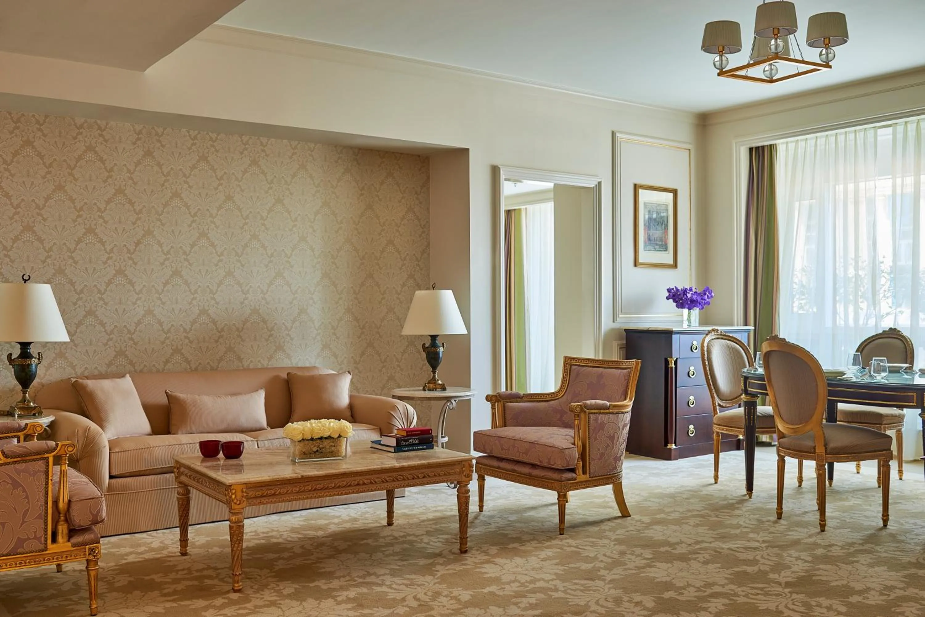 Living room in Four Seasons Cairo At The First Residence