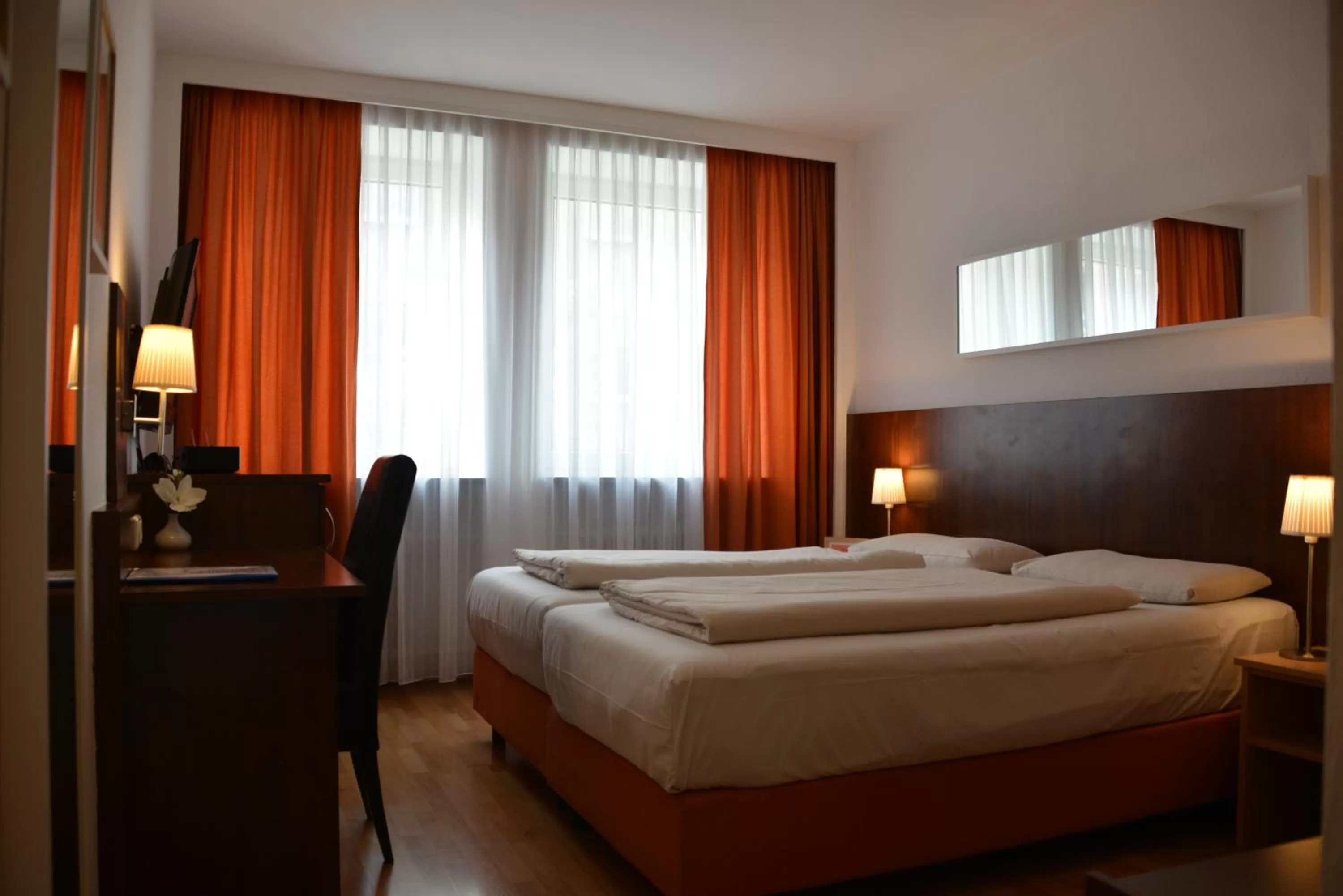 Photo of the whole room, Bed in Hotel Italia