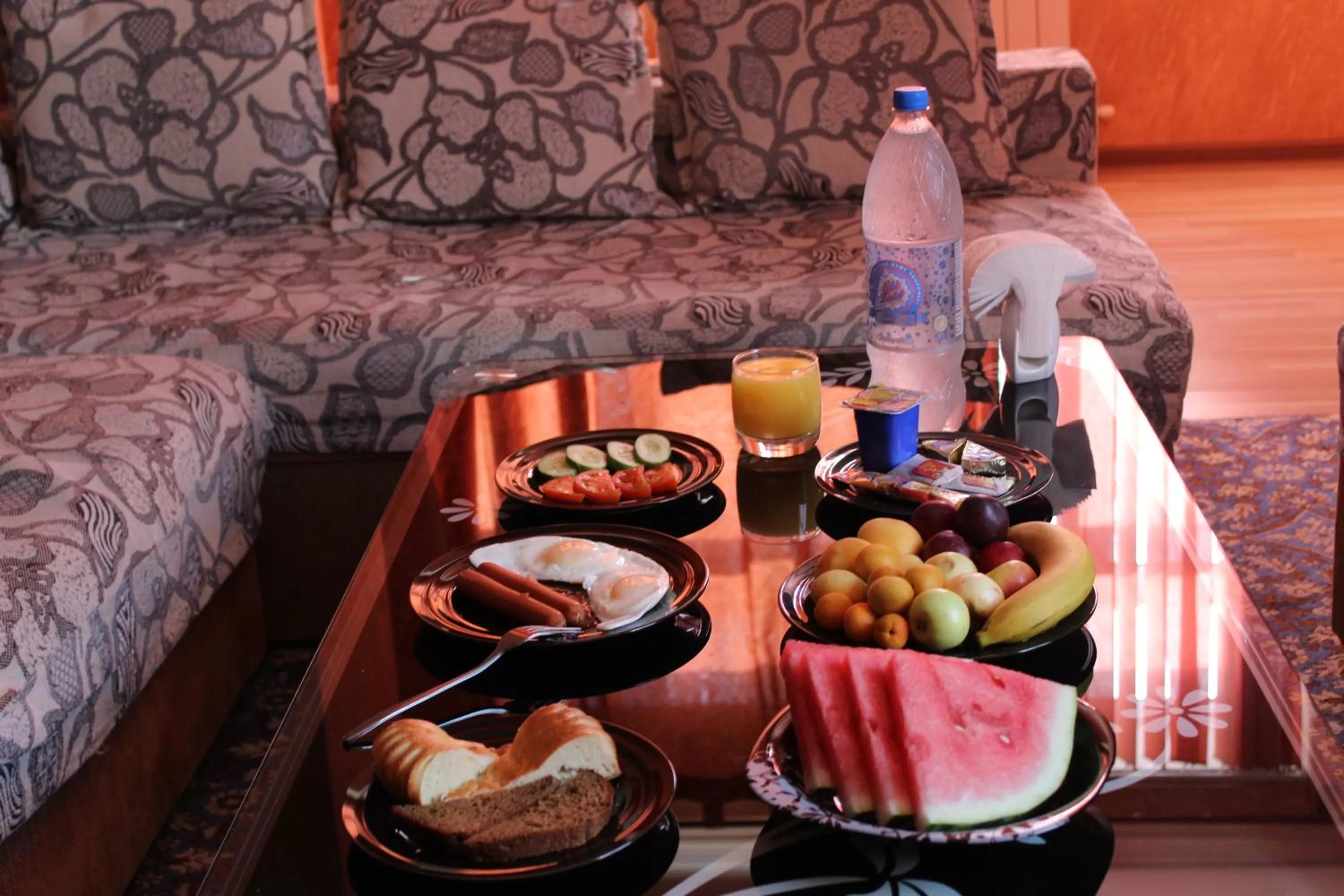 Continental breakfast in Armon Apart Hotel