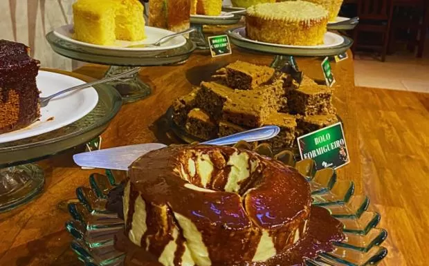 Restaurant/places to eat in Pousada Jovimar