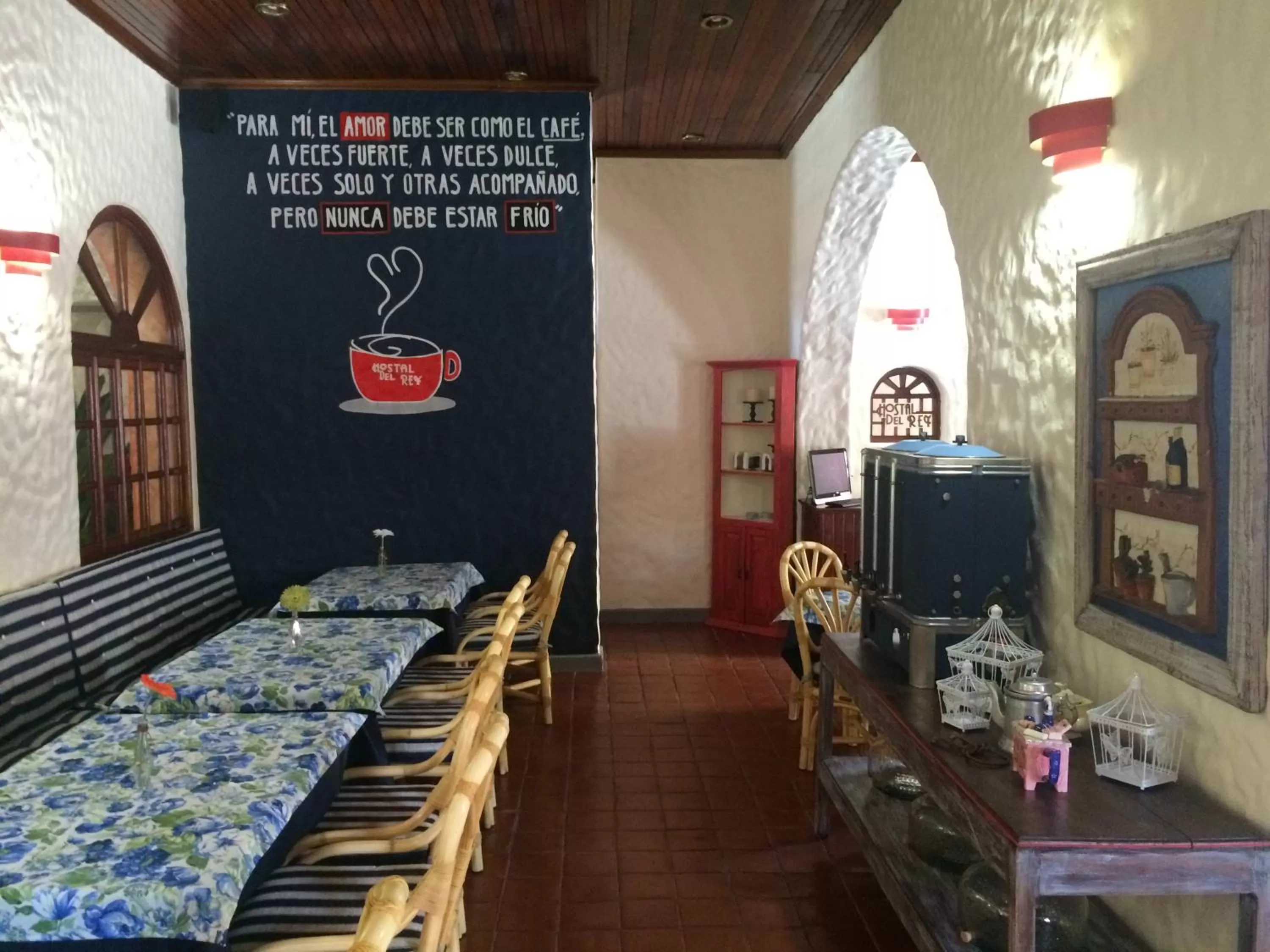 Restaurant/places to eat, Bed in Hotel Fenix