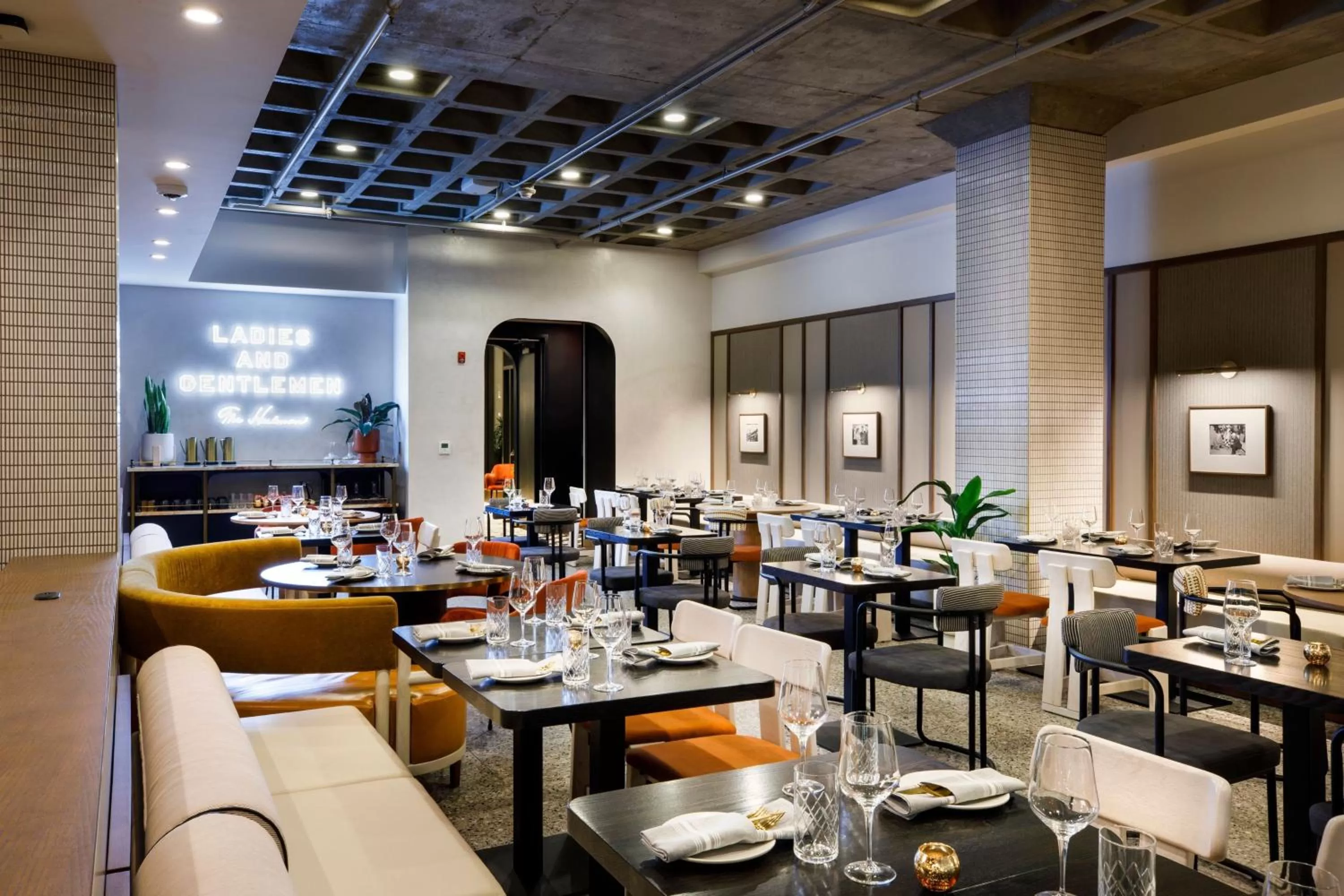 Restaurant/places to eat in Hotel Indy, Indianapolis, a Tribute Portfolio Hotel