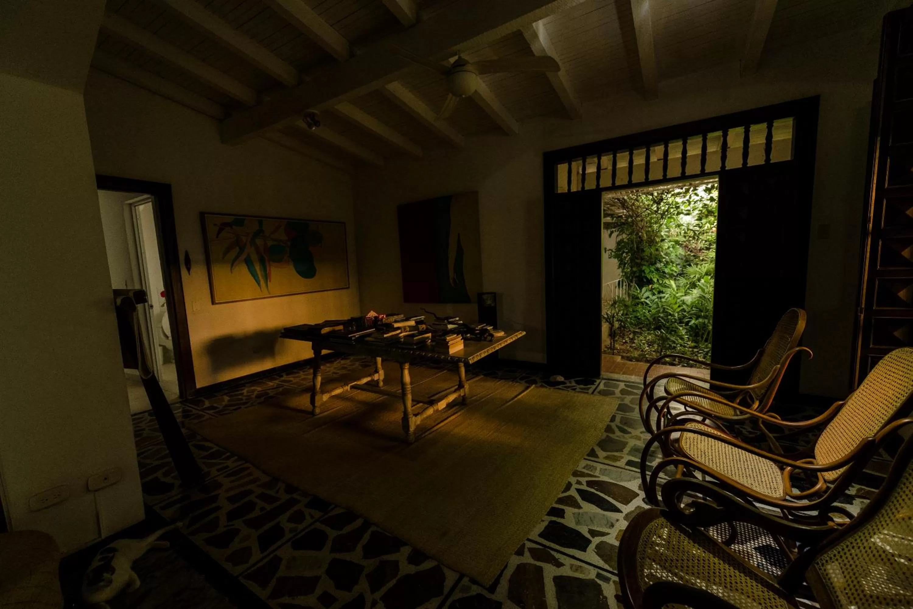 Library in Hotel Boutique Casa Rosalía