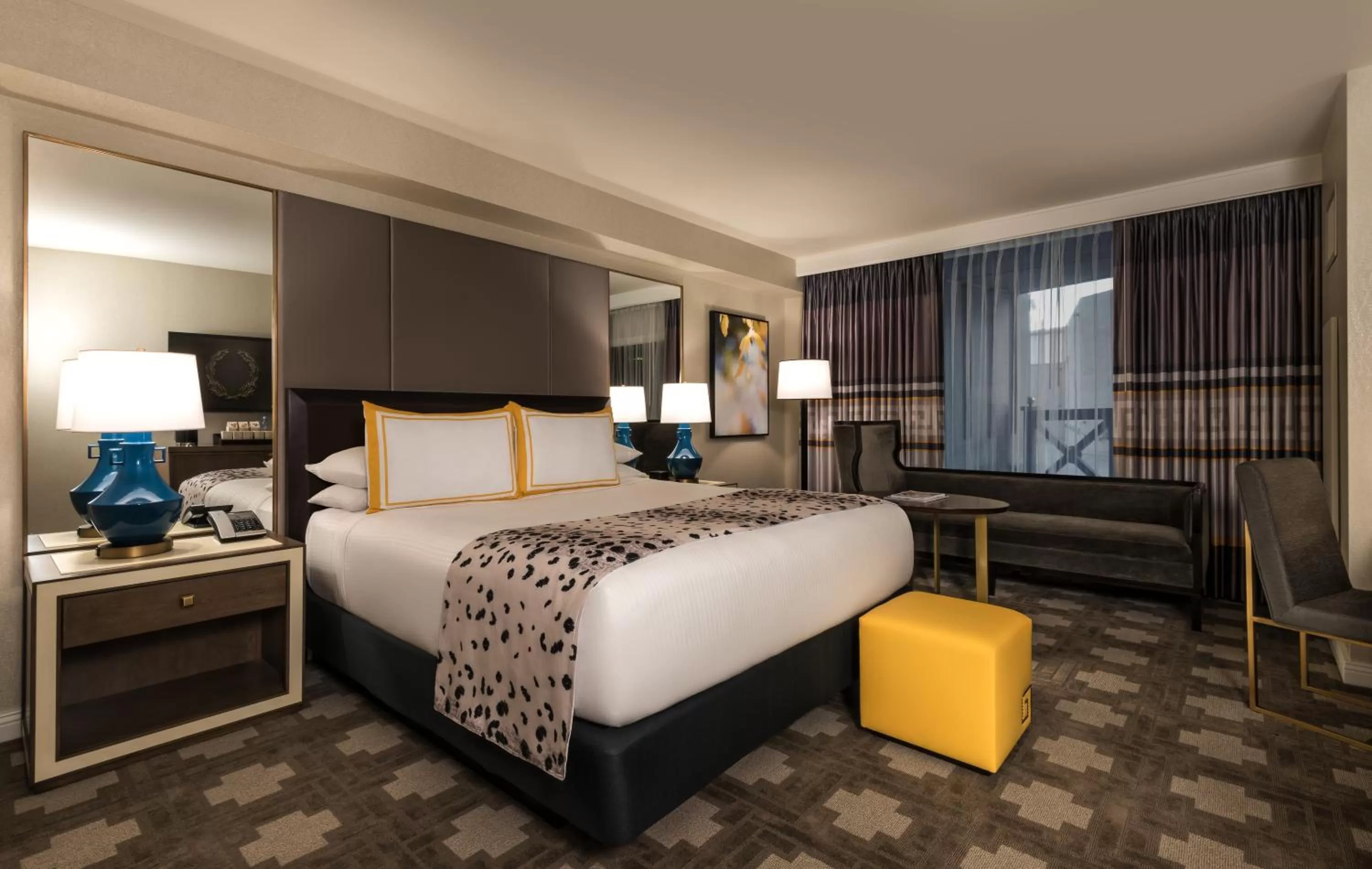 Bedroom, Bed in Caesars Palace Hotel & Casino