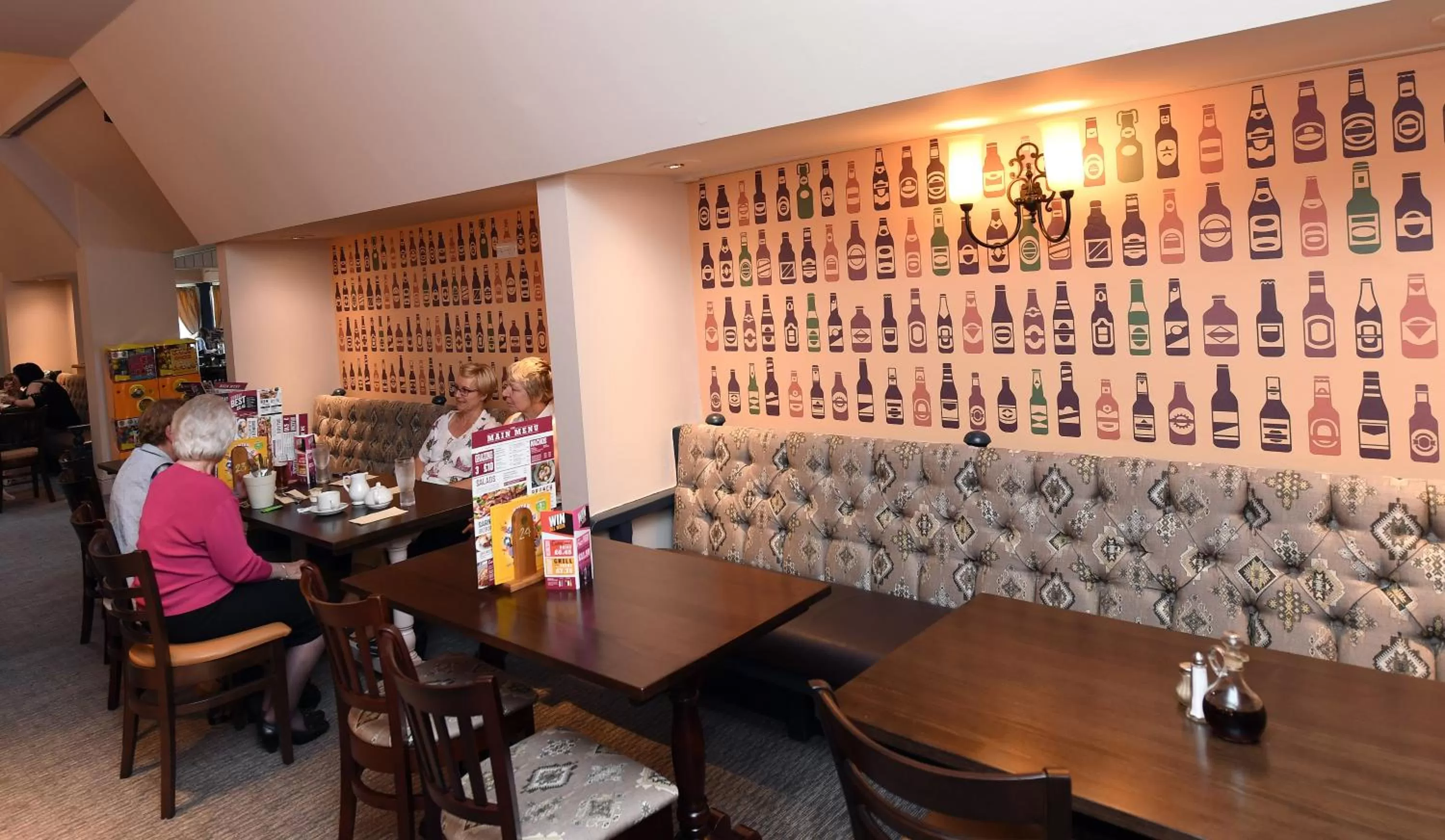 Restaurant/places to eat in Olde House, Chesterfield by Marston's Inns