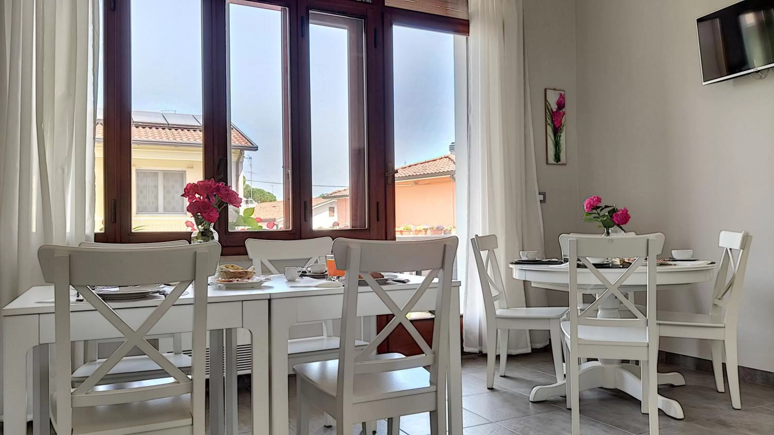 Breakfast in LA DAMA ROOM&BREAKFAST