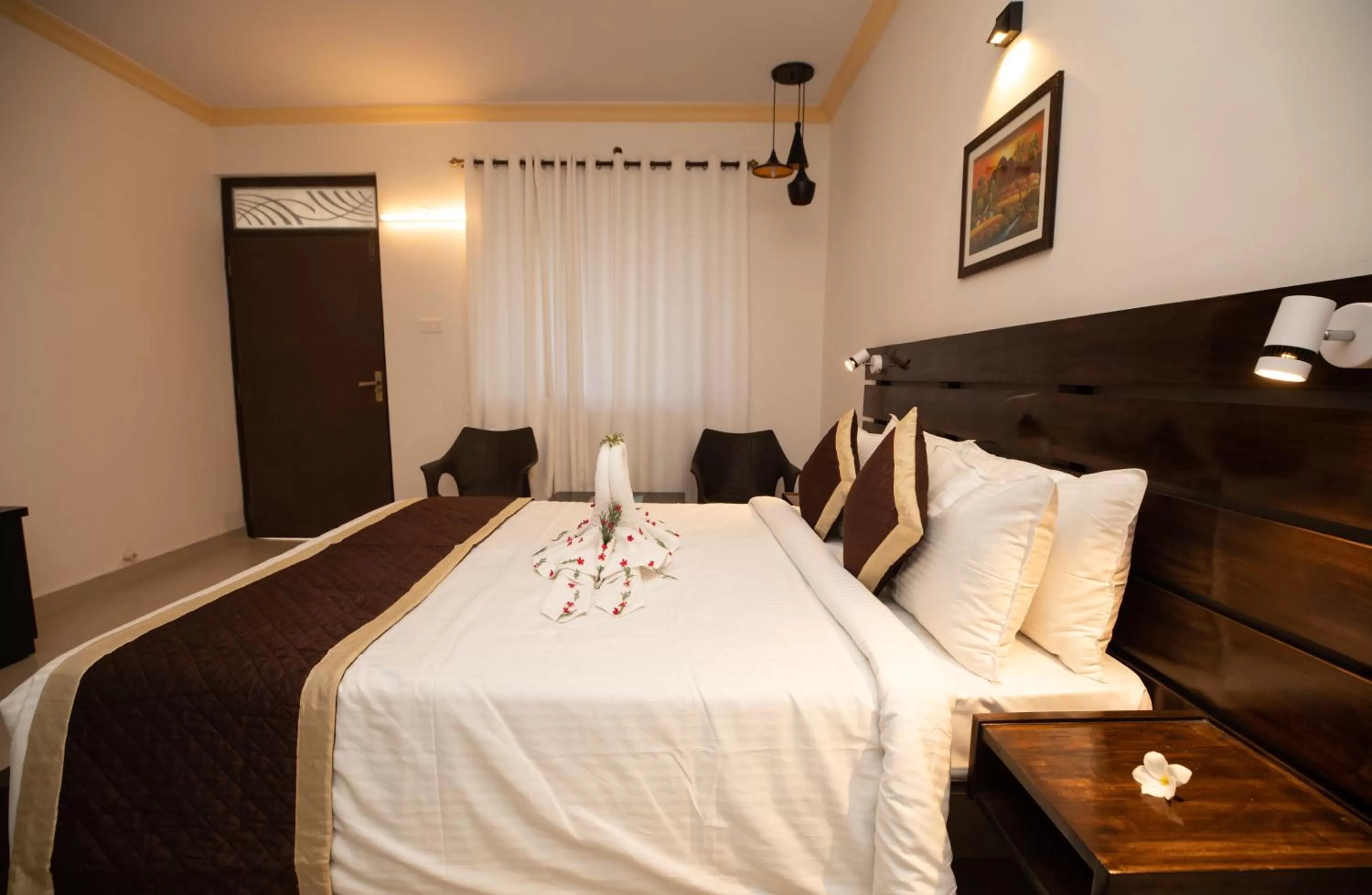 Photo of the whole room, Bed in The Woodside Inn