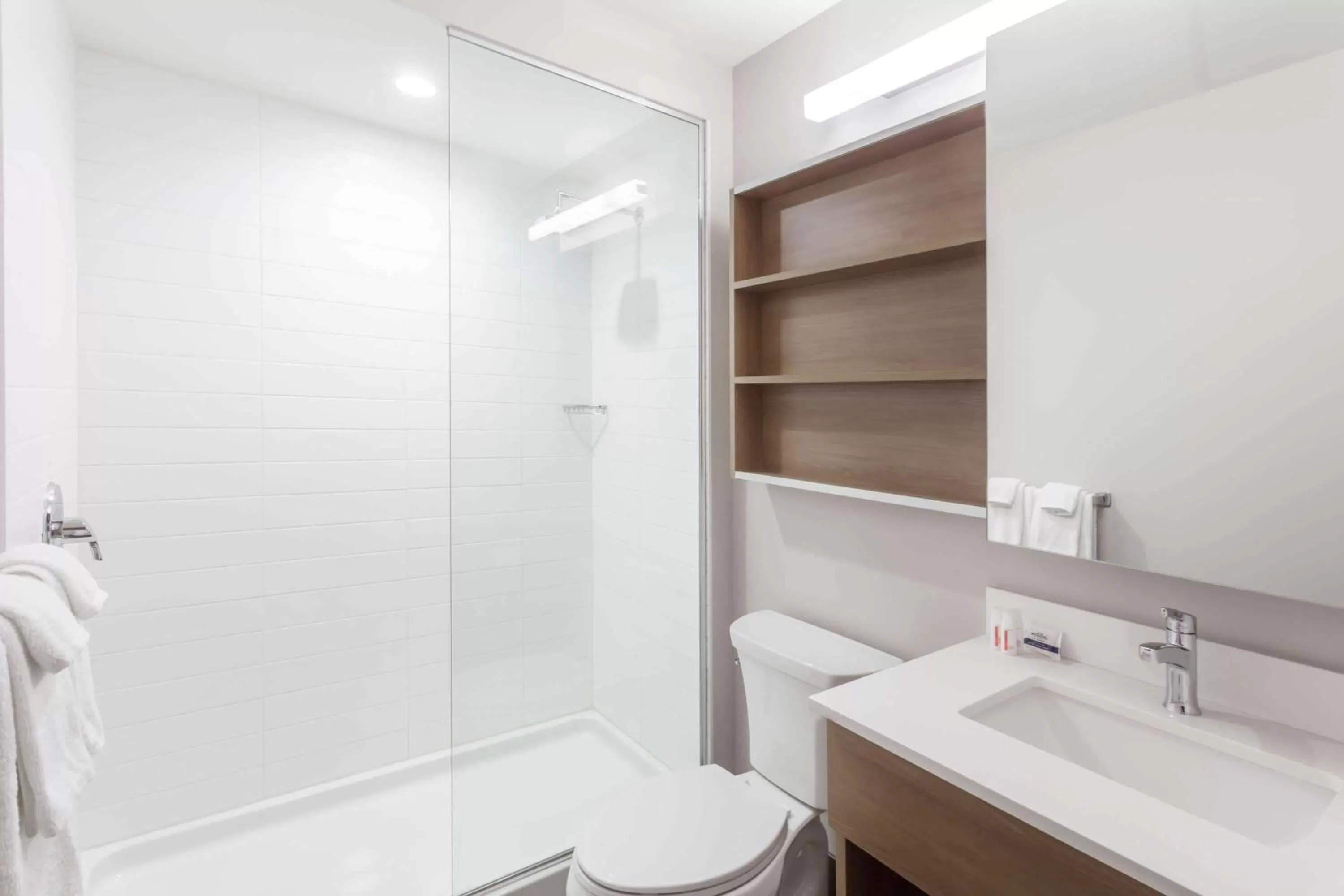 Bathroom in Microtel Casselman