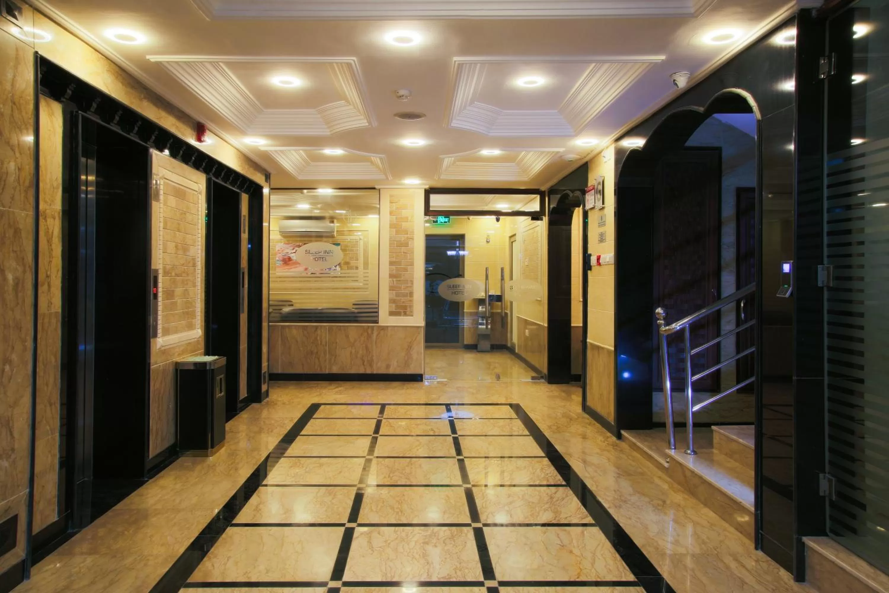 Lobby or reception in Sleep Inn Hotel - City Centre