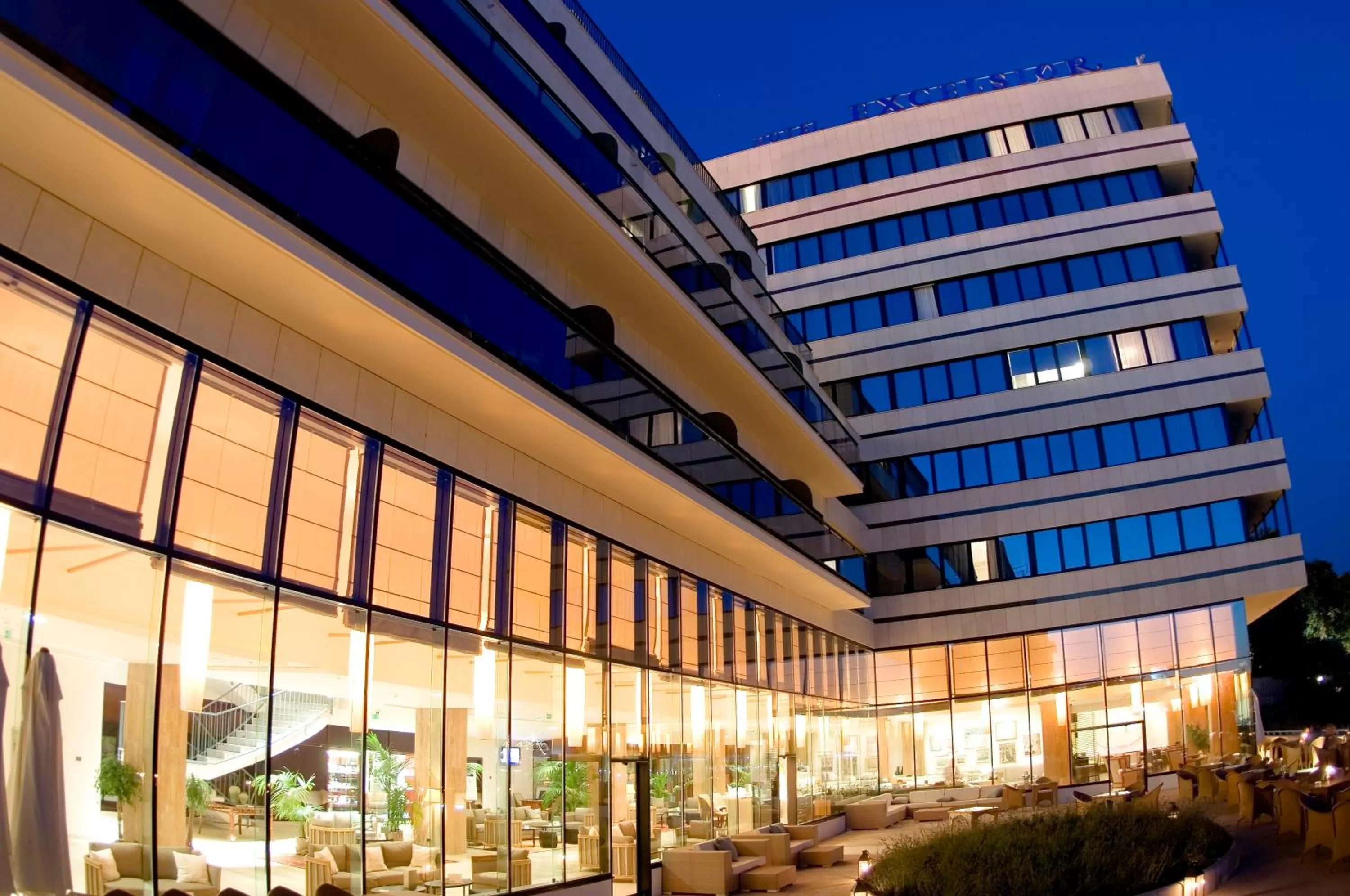 Facade/entrance in Hotel Excelsior