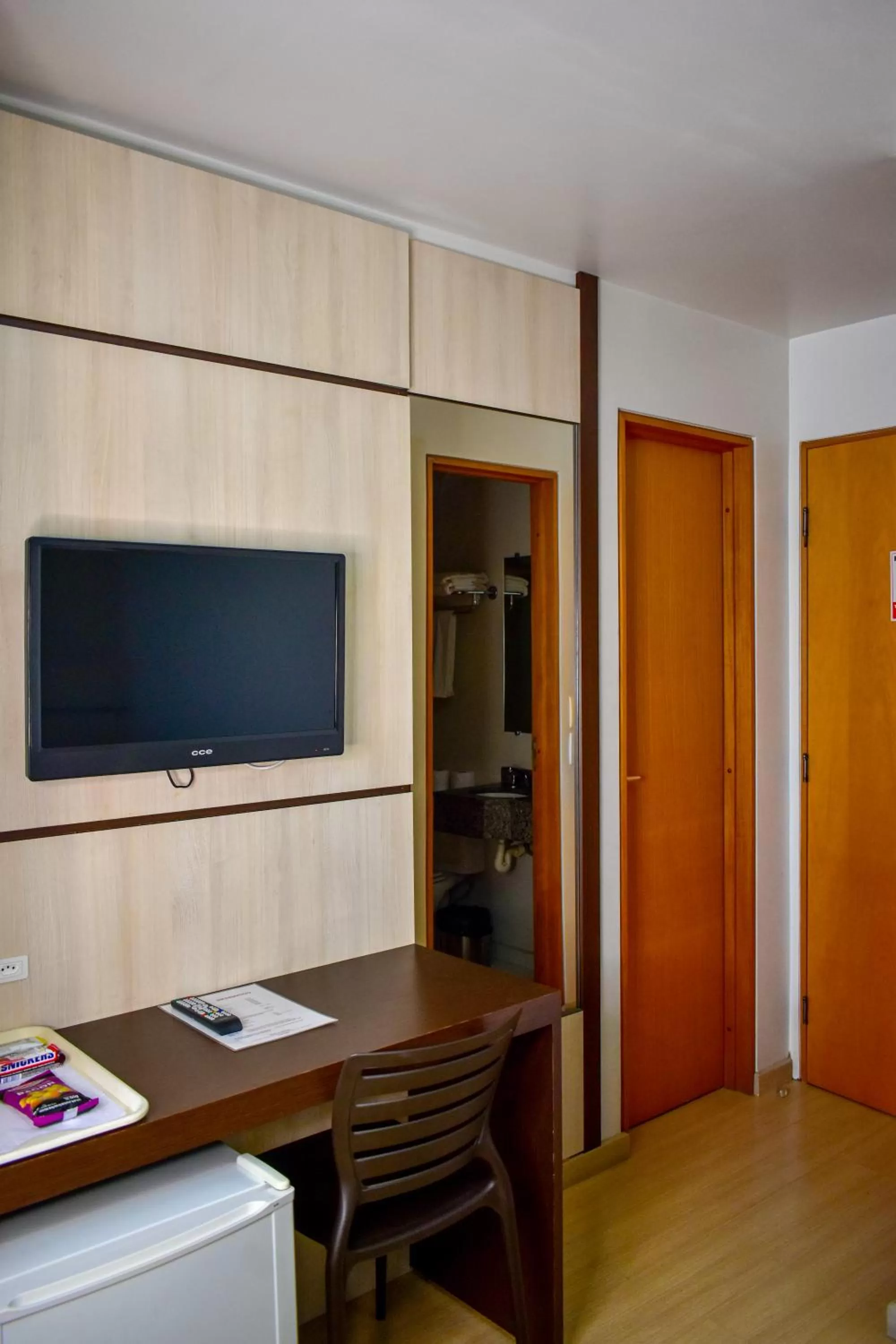 TV and multimedia in Barigui Park Hotel