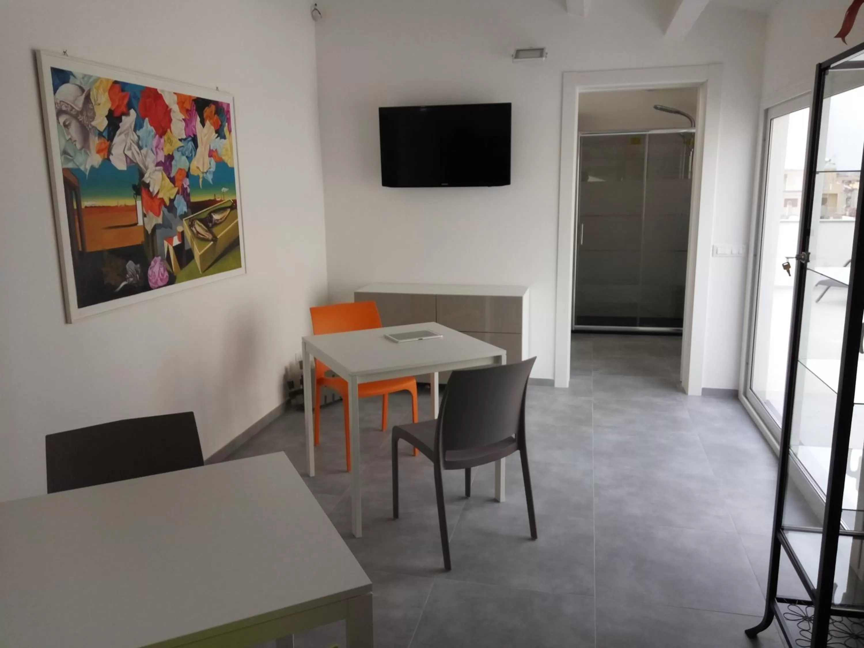 Communal lounge/ TV room, Bed in la Terrazza B&B