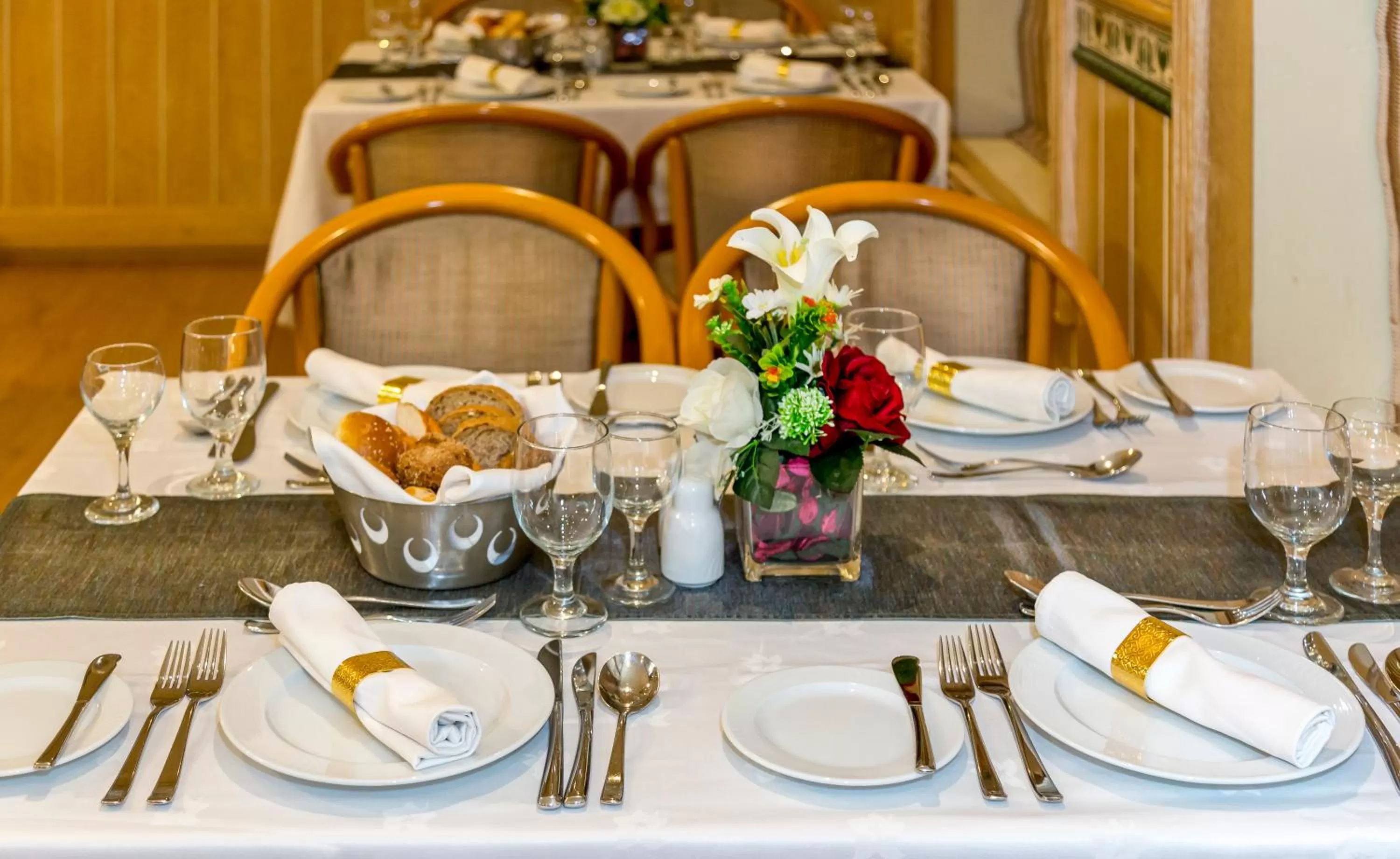 Restaurant/places to eat in Golden Tulip Nizwa Hotel