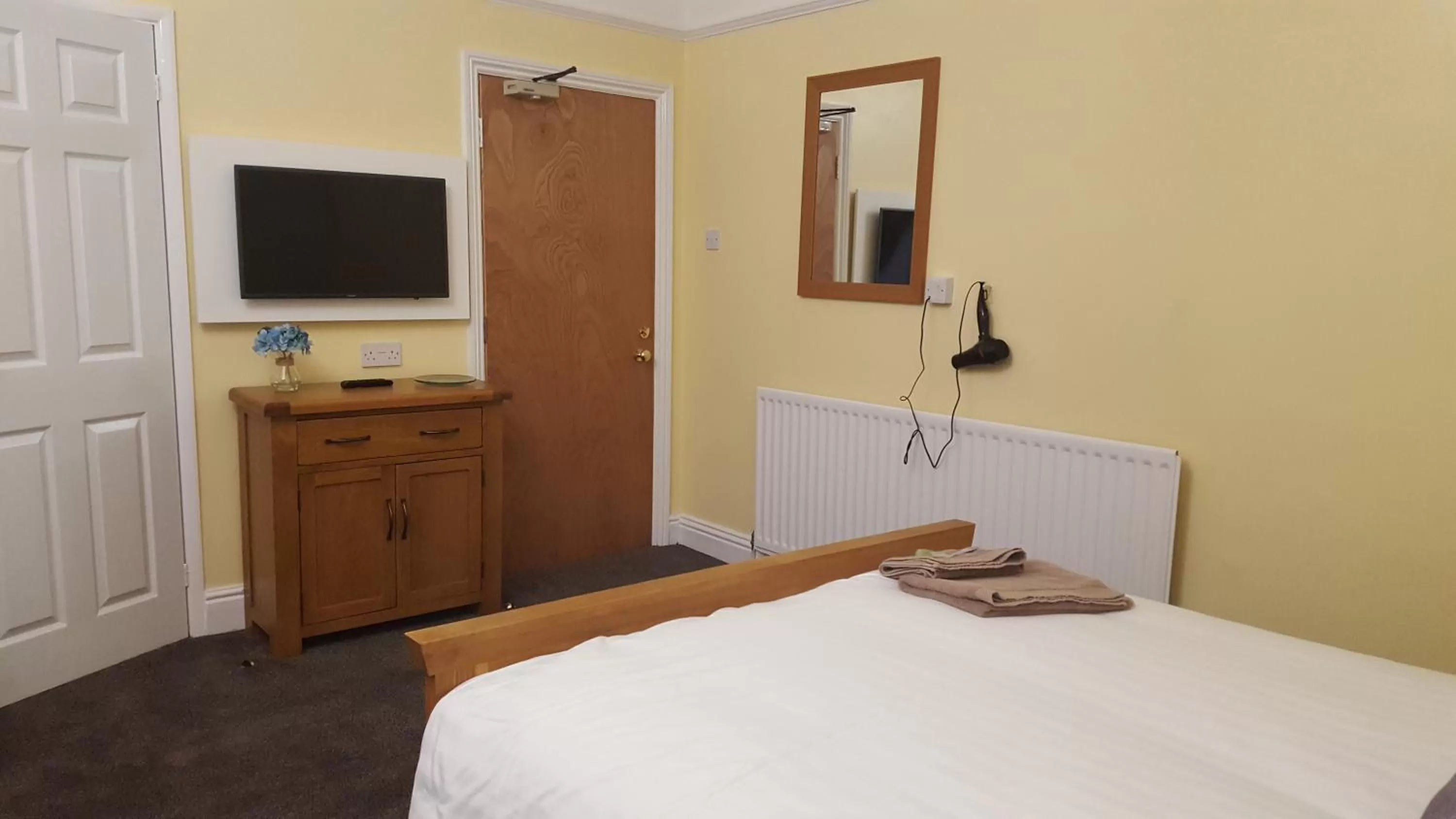 Bed in The Beacon Hotel