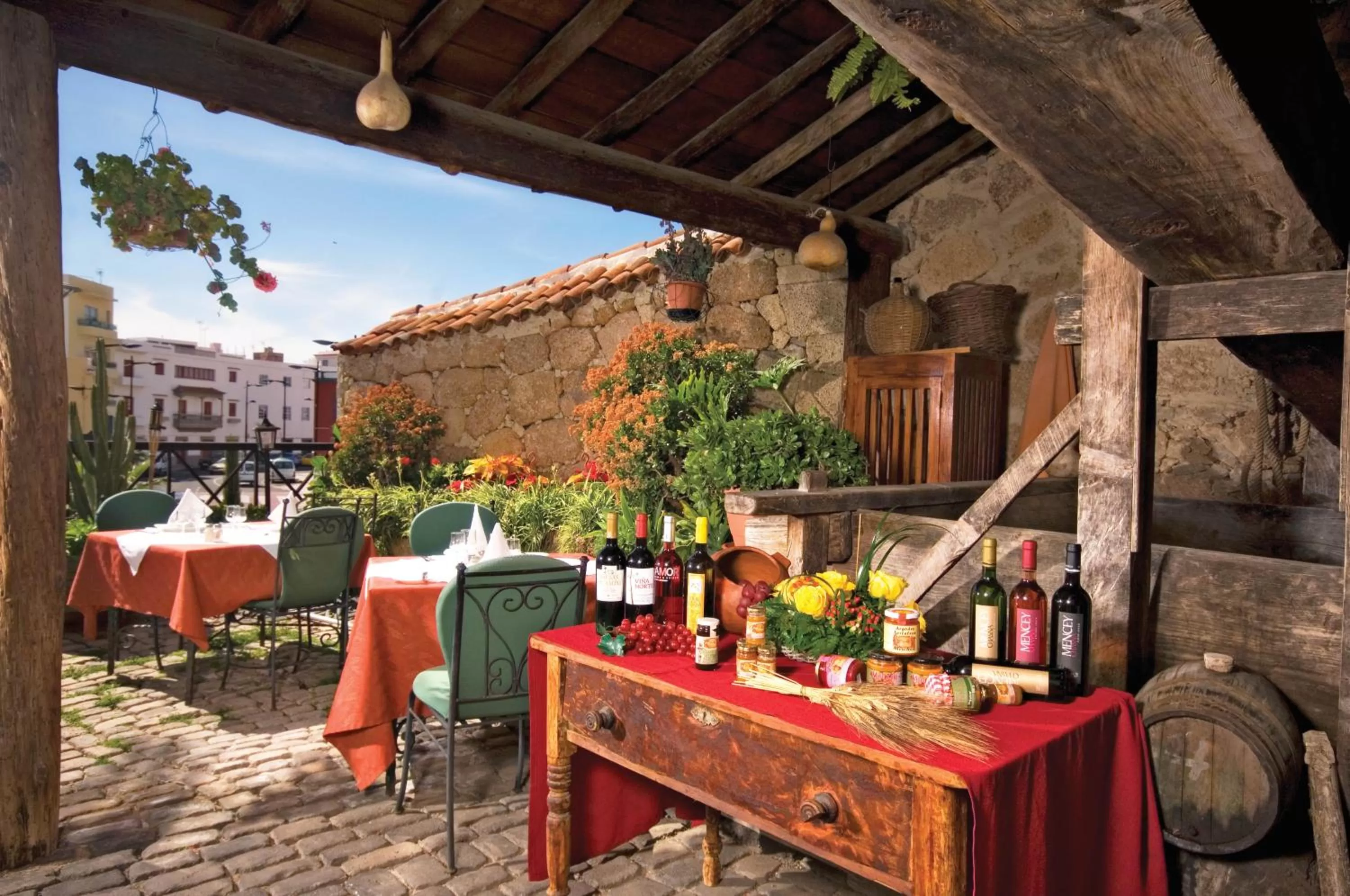 Restaurant/places to eat in Hotel Rural Senderos de Abona