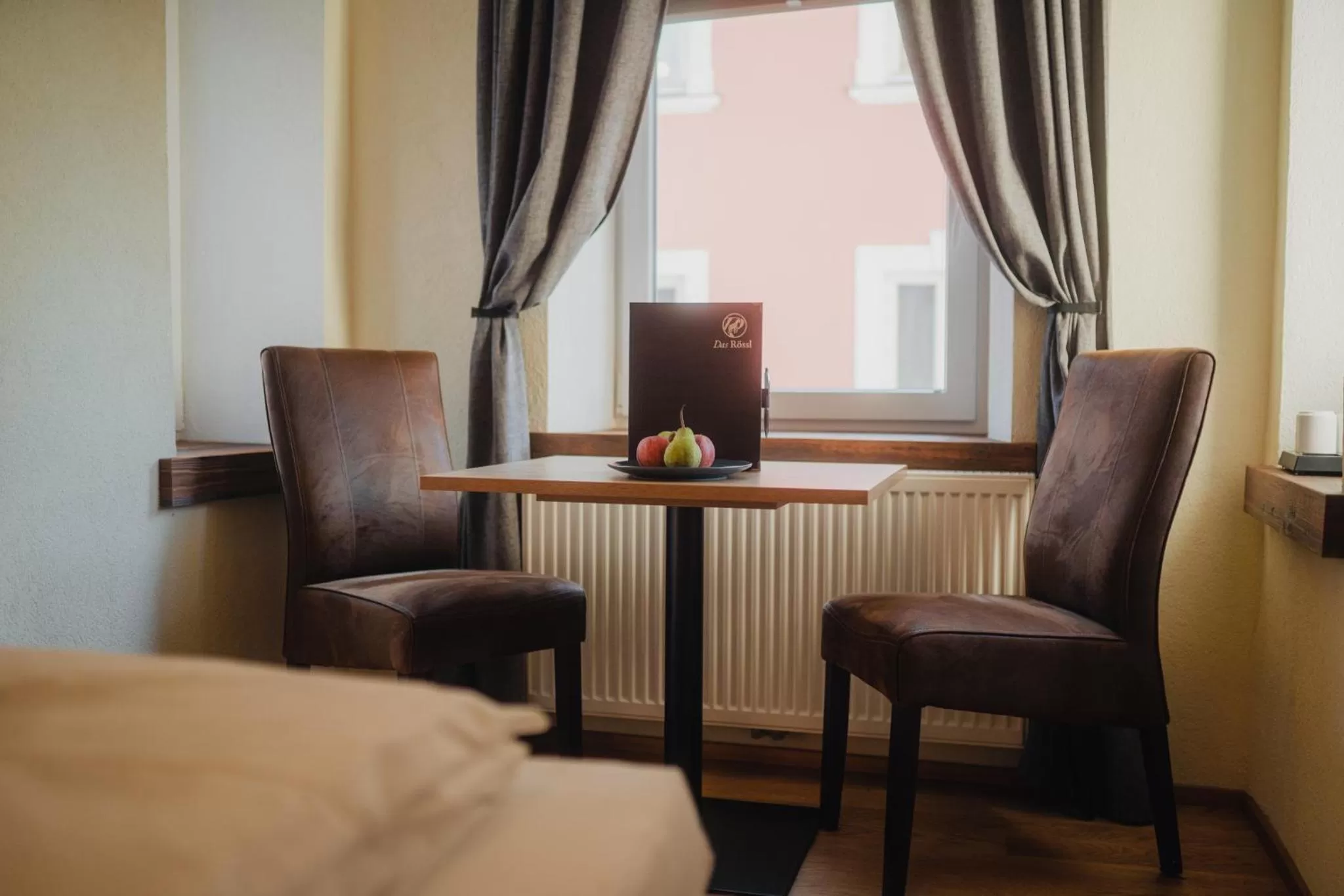 Bed in Hotel Restaurant DAS RÖSSL