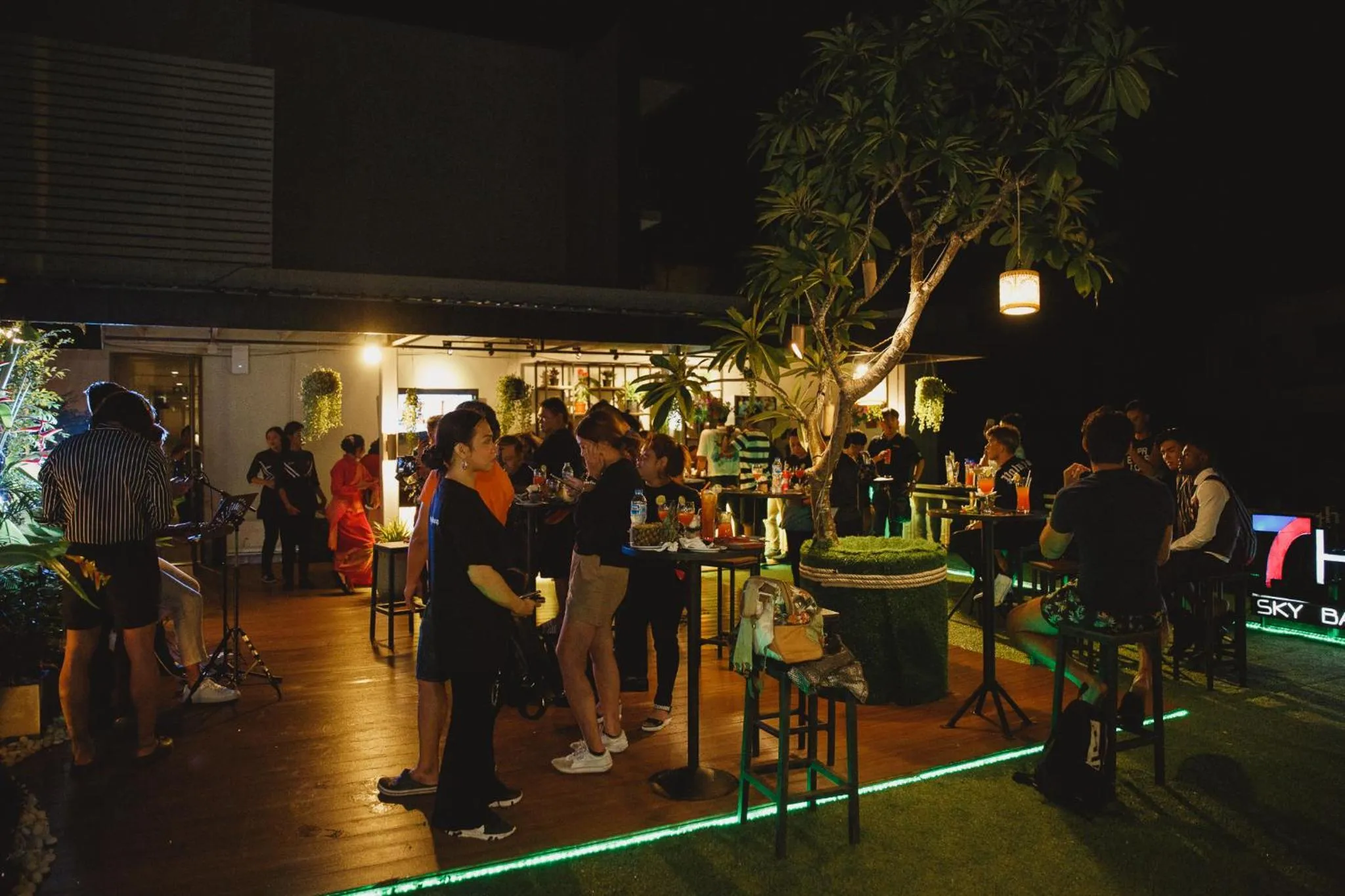 People in Sugar Palm Grand Hillside - SHA Plus