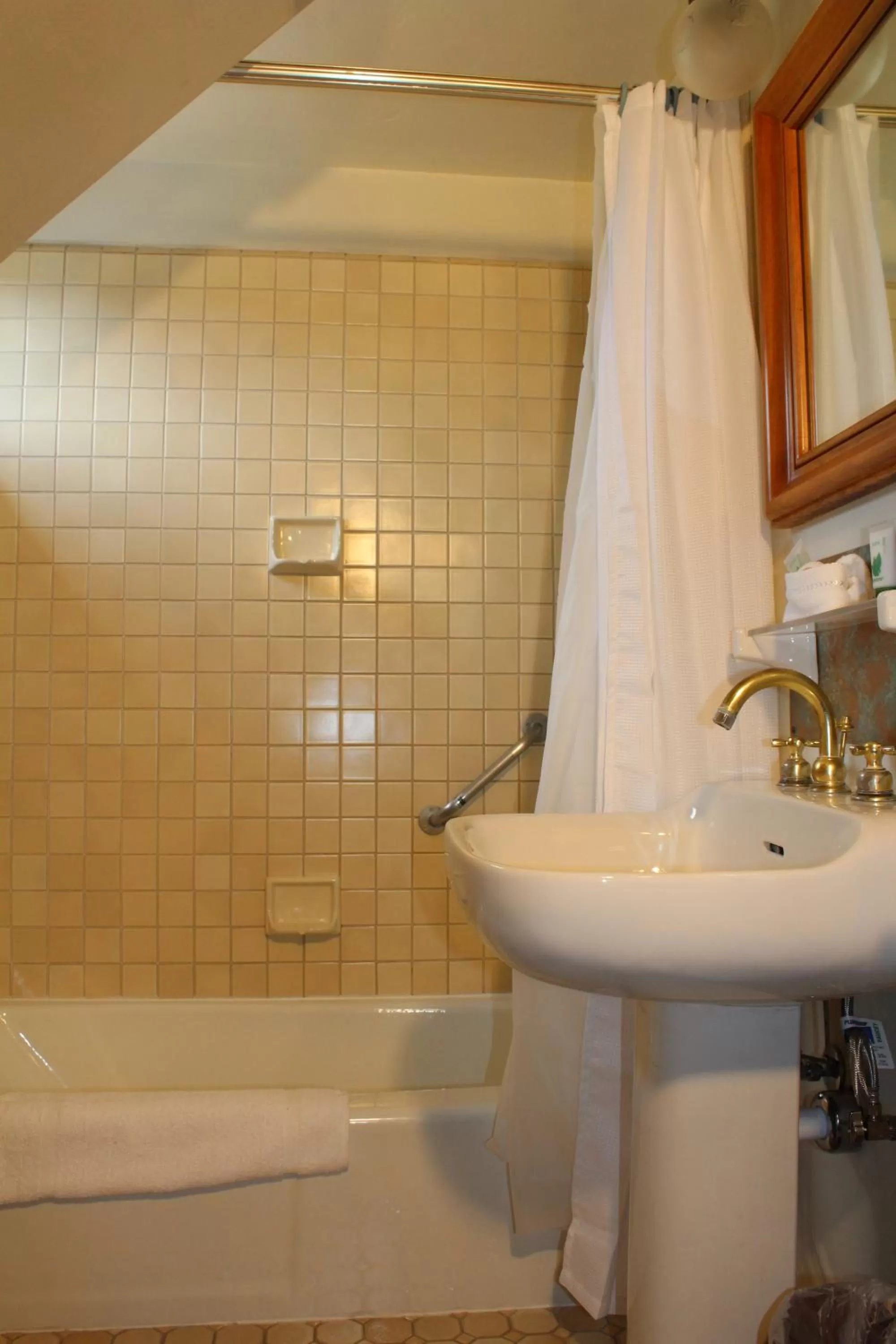 Bathroom in Pacific Grove Inn