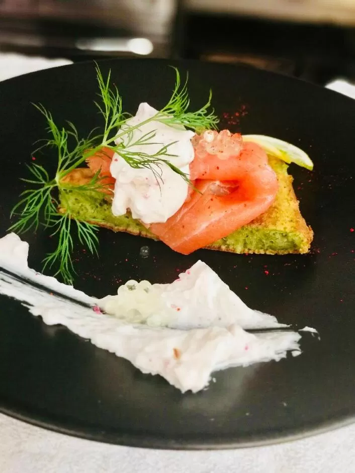 Restaurant/places to eat in Le Cheval Blanc