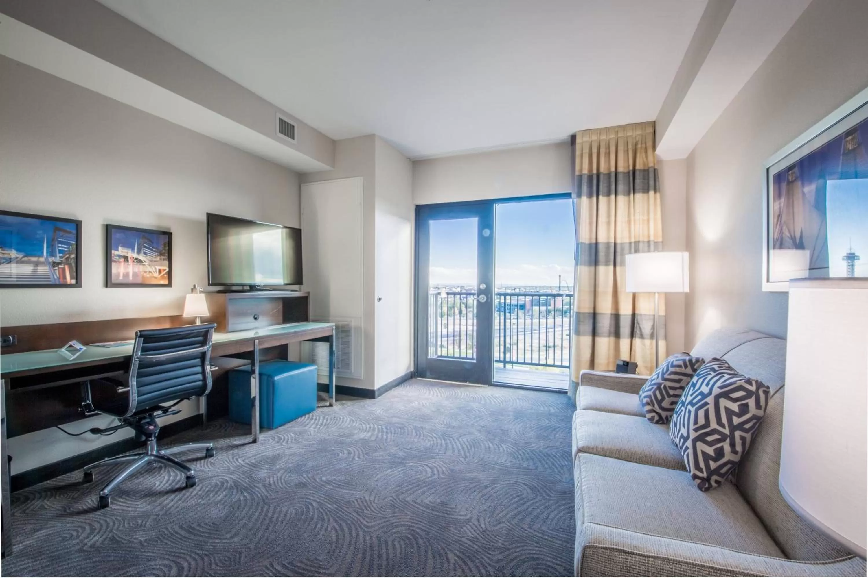 Living room in Fairfield Inn & Suites by Marriott Denver Downtown