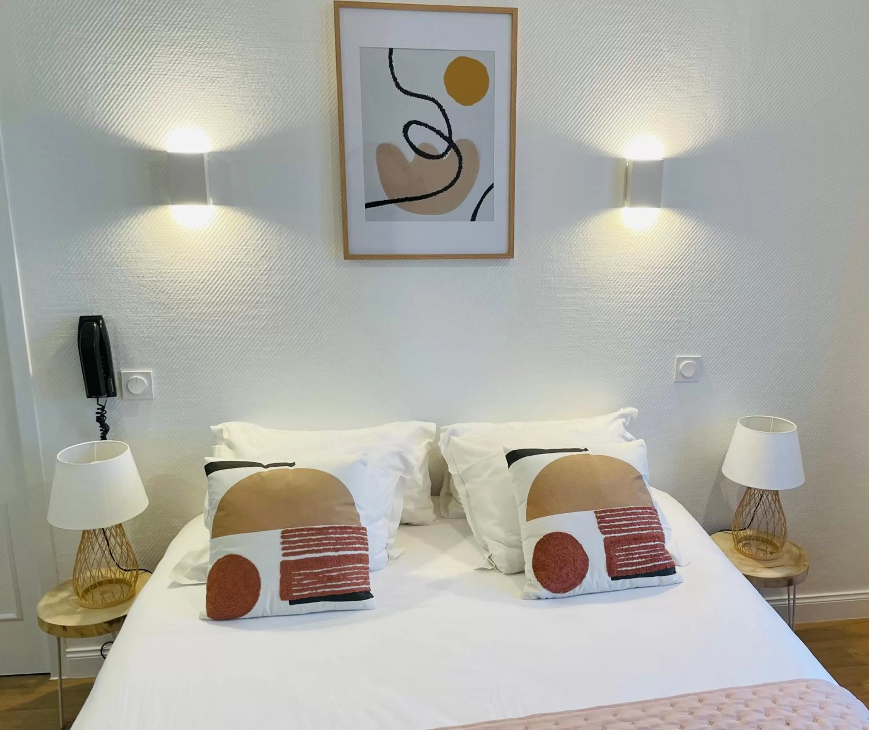 Bed in Hôtel Porte Mars Reims Gare Centre Arena