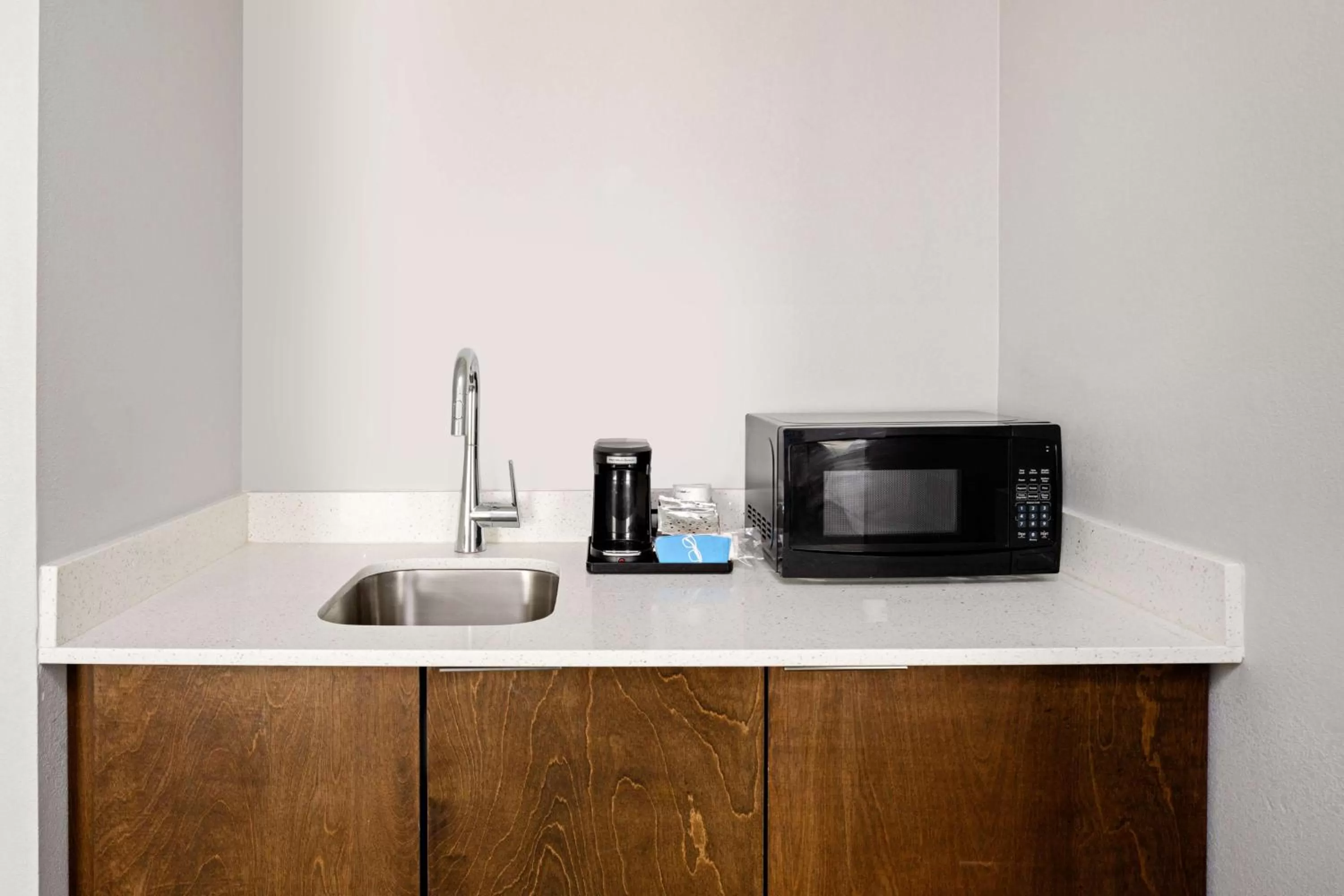 Photo of the whole room in Hampton Inn Richmond-Mechanicsville