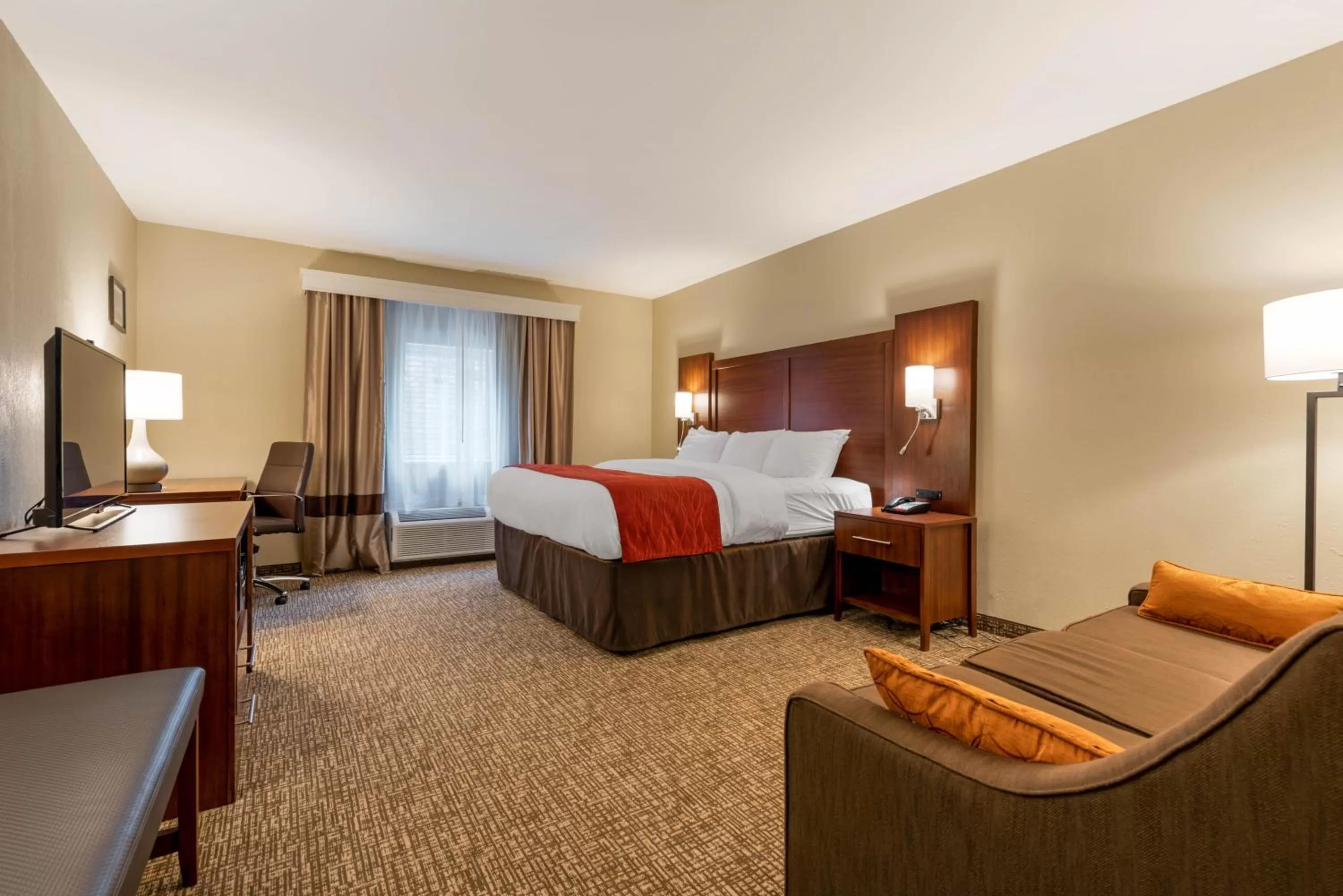 Bed in Comfort Inn & Suites