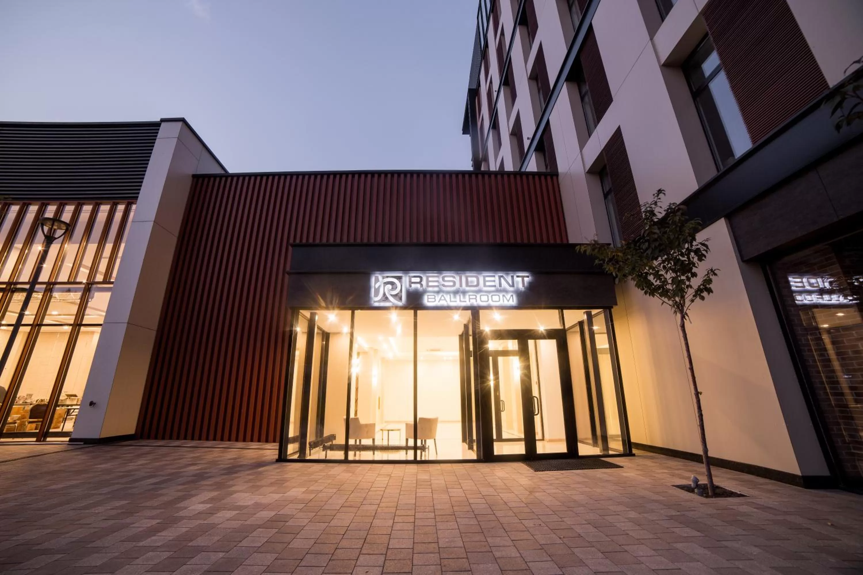 Facade/entrance in Resident City Hotel