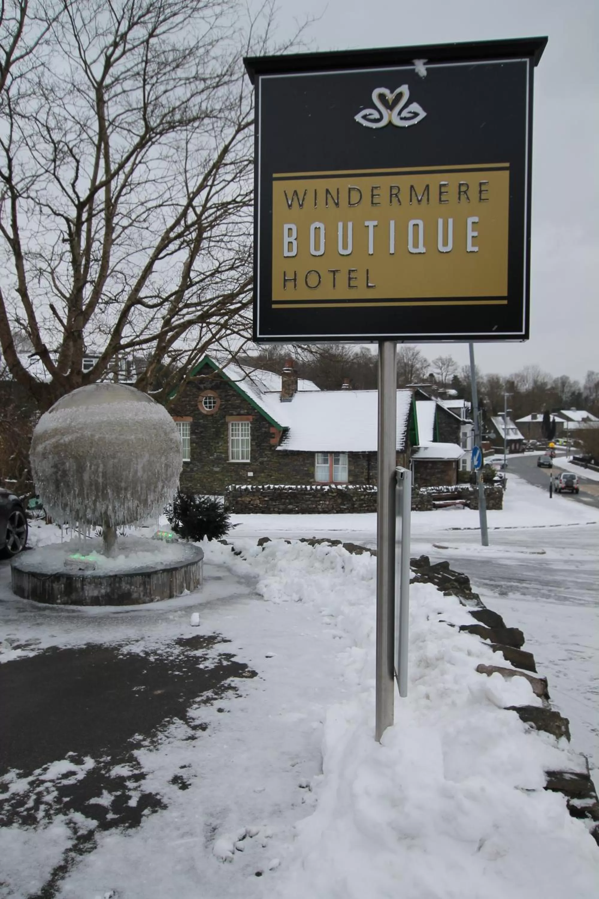 Property logo or sign in Windermere Boutique Hotel Spa Suites & Hot Tubs
