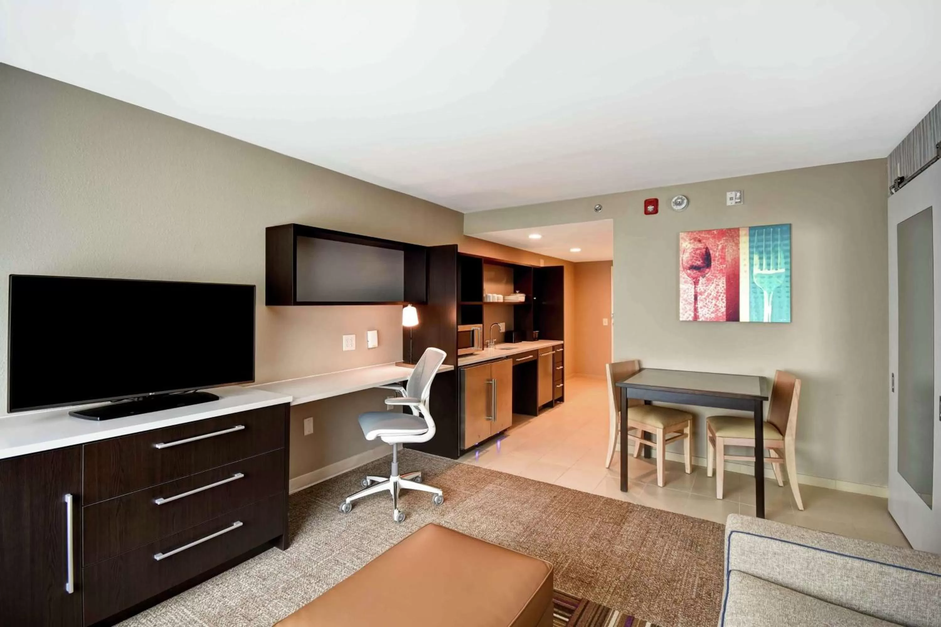 Living room in Home2 Suites by Hilton Atlanta Norcross