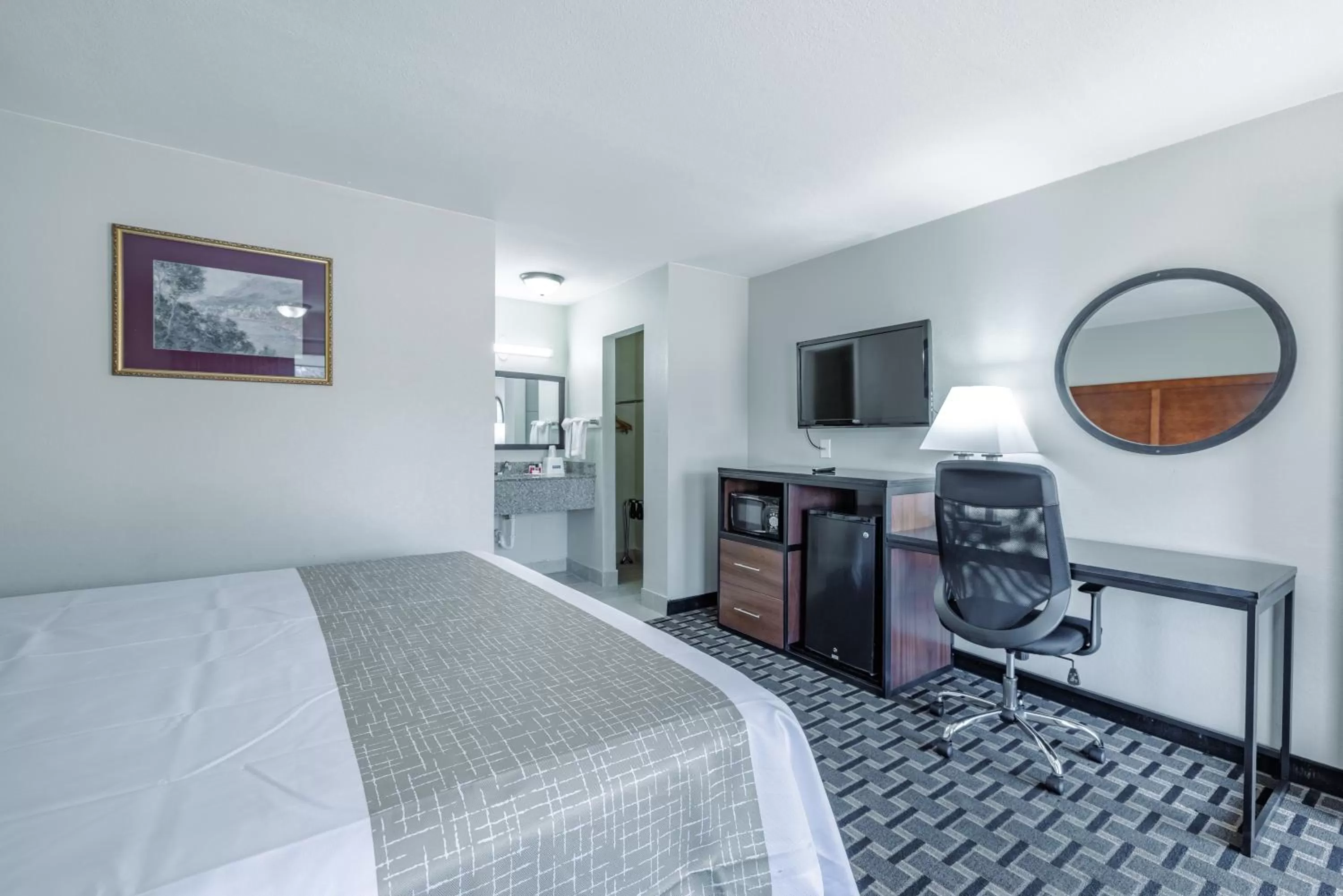 TV and multimedia, Bed in Travelodge by Wyndham Jackson I-40 Exit 82