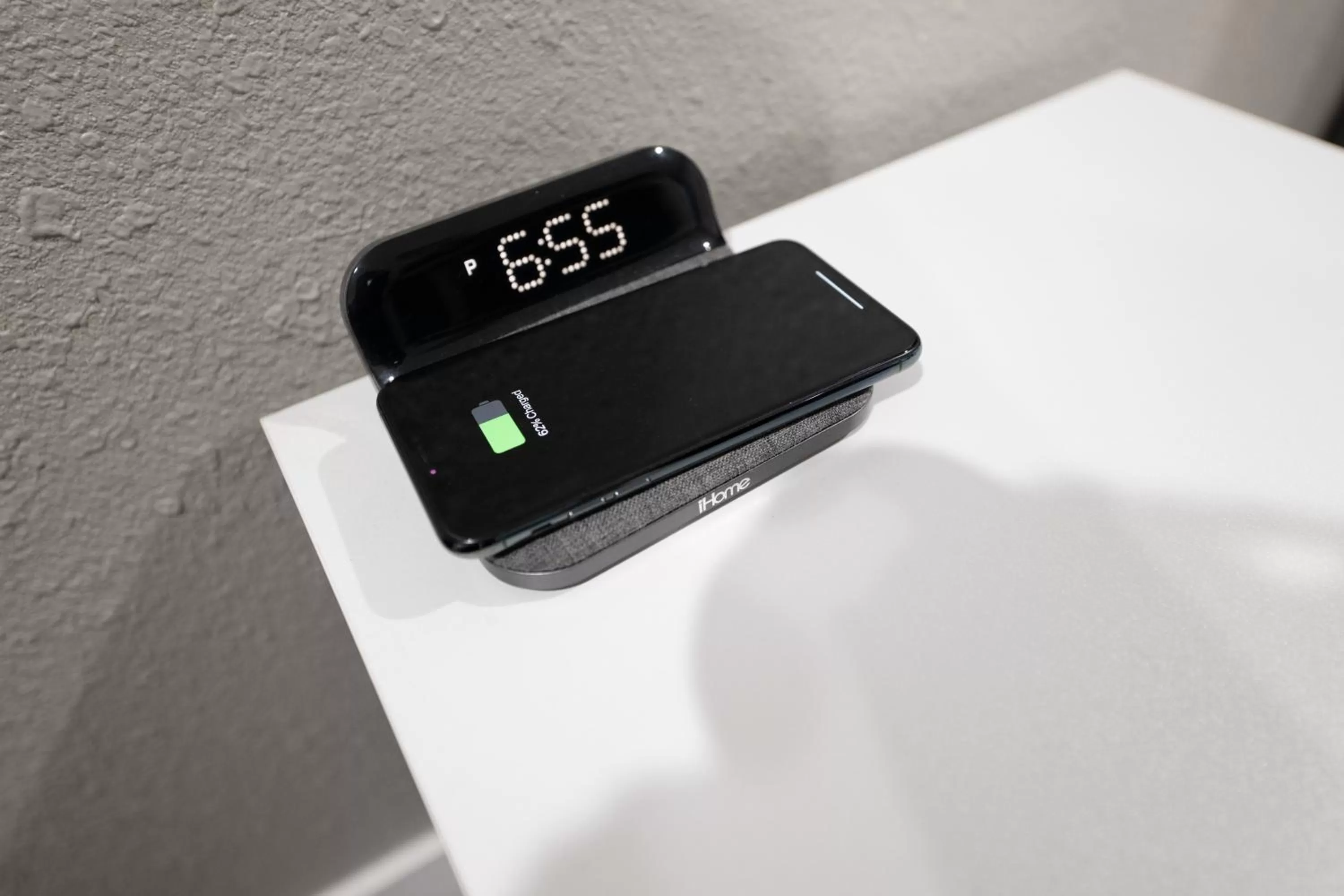 hair dresser in Omeo Suites