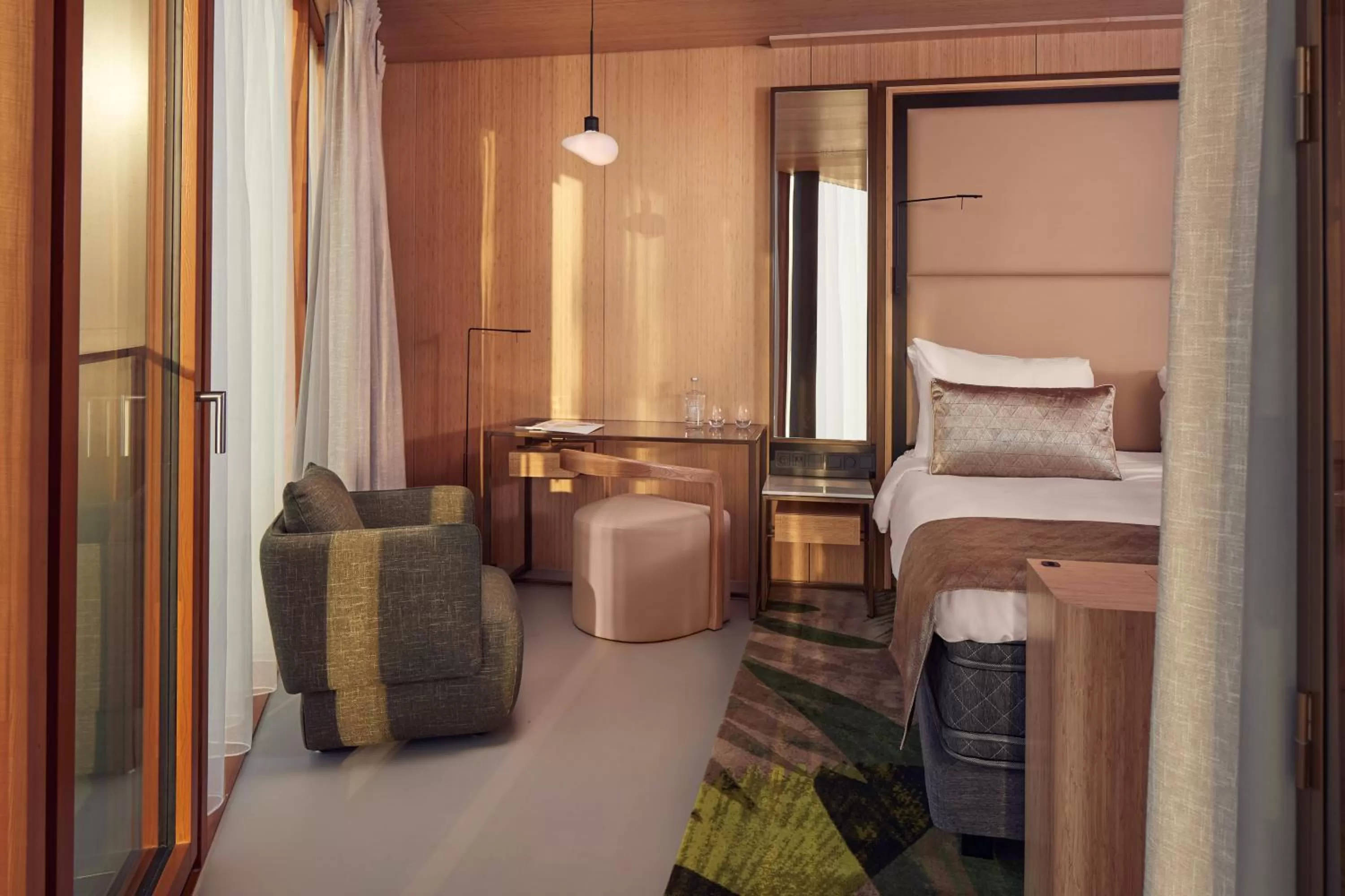 Superior Room with Shower in Hotel Jakarta Amsterdam