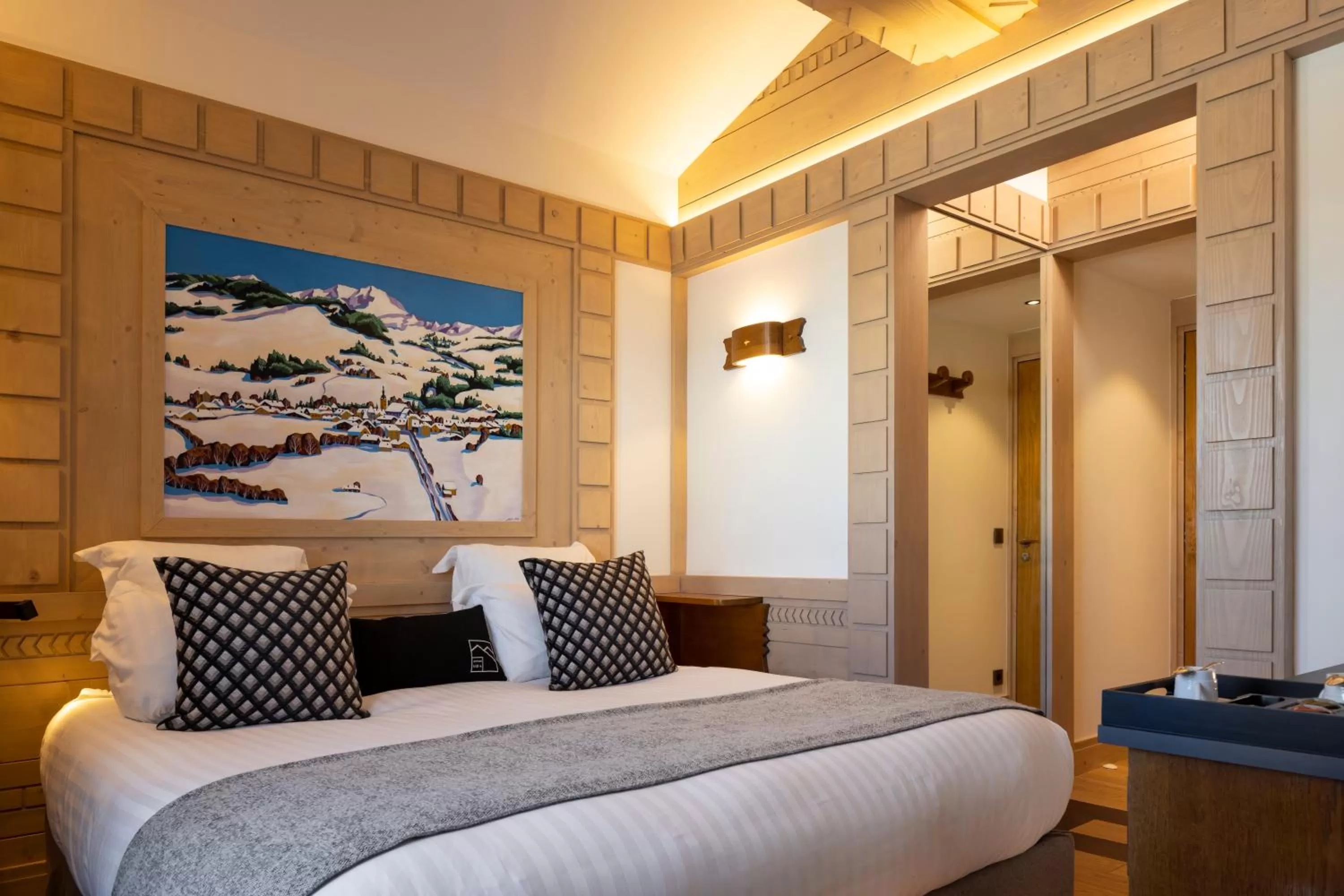 Photo of the whole room, Bed in Au Coin Du Feu