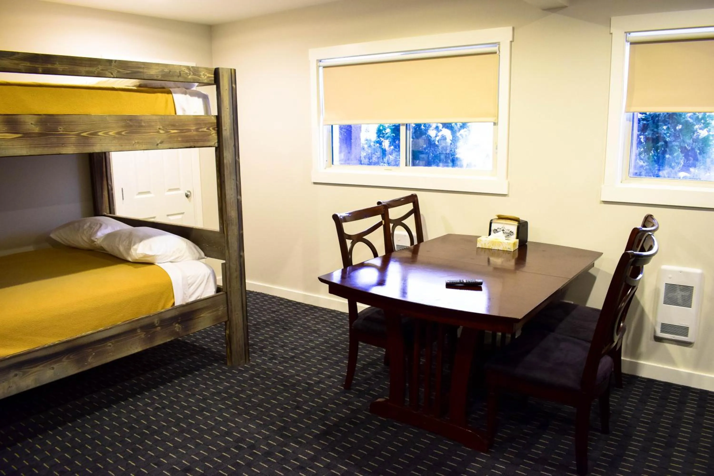 bunk bed in Peaks Lodge