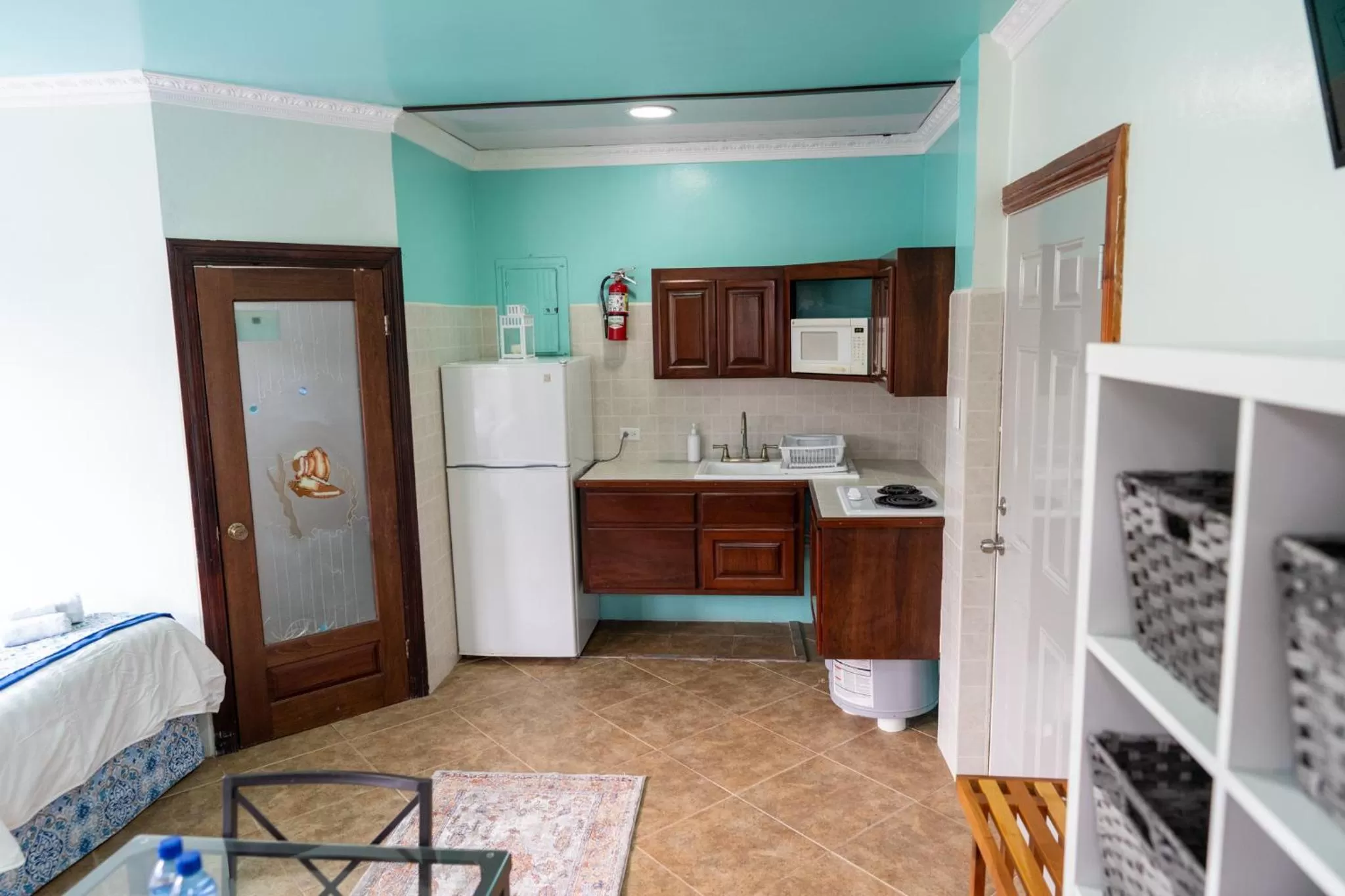 Kitchen or kitchenette in Island Magic Beach Resort