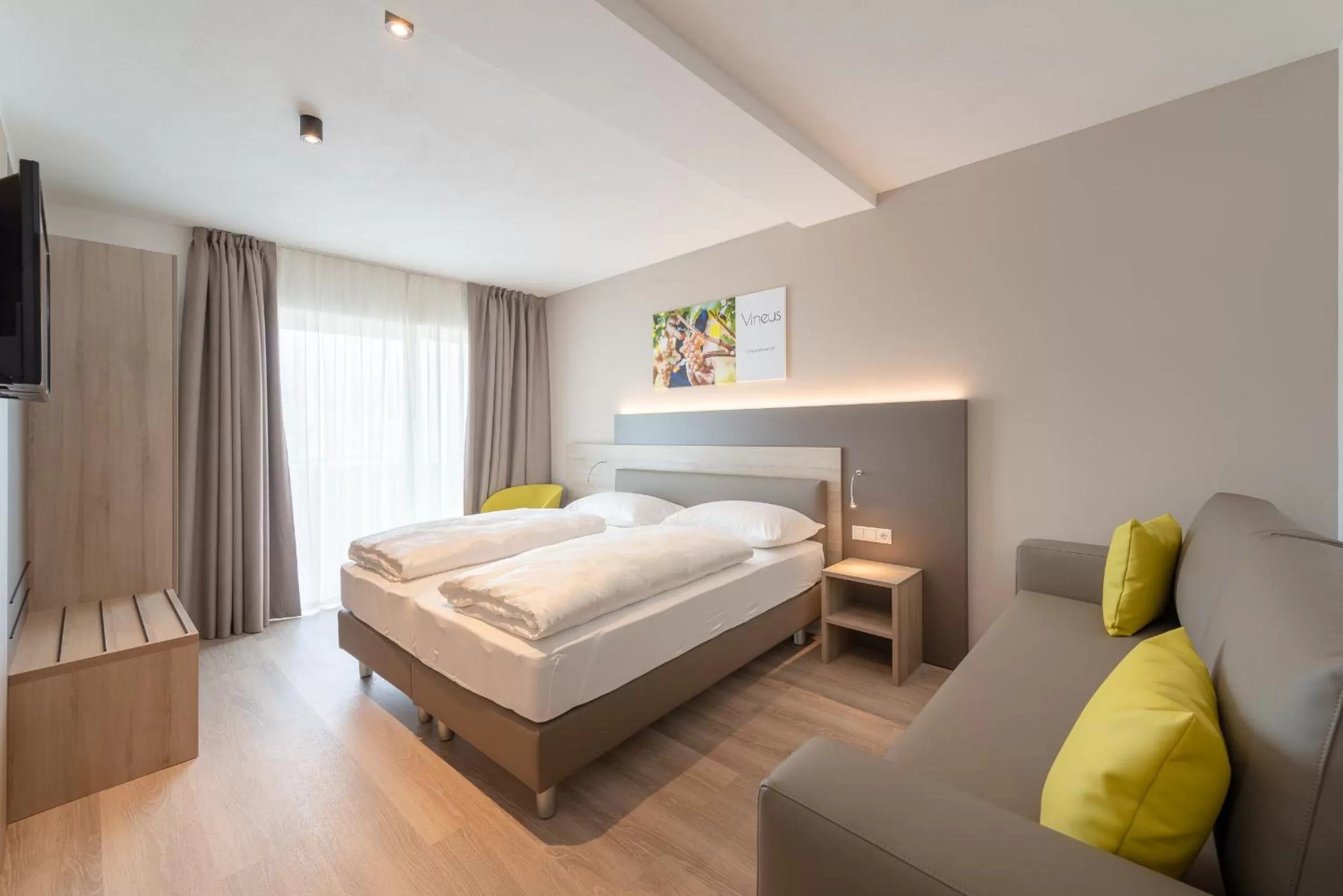 Photo of the whole room, Bed in Residence Garni Hotel Vineus