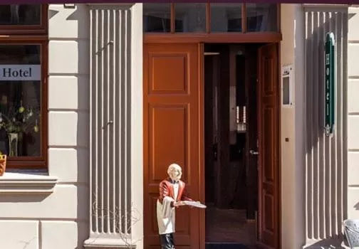 Facade/entrance in Hotel und Restaurant Haus Sajons