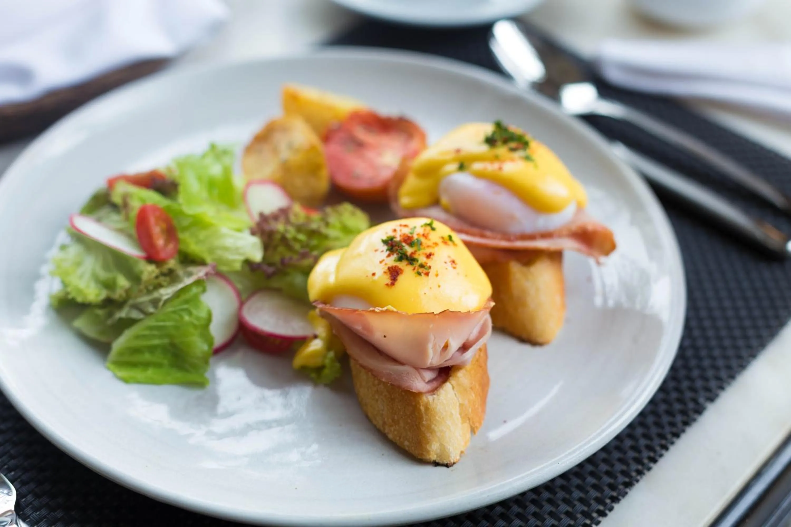 Food in Sarai and Wander Resort