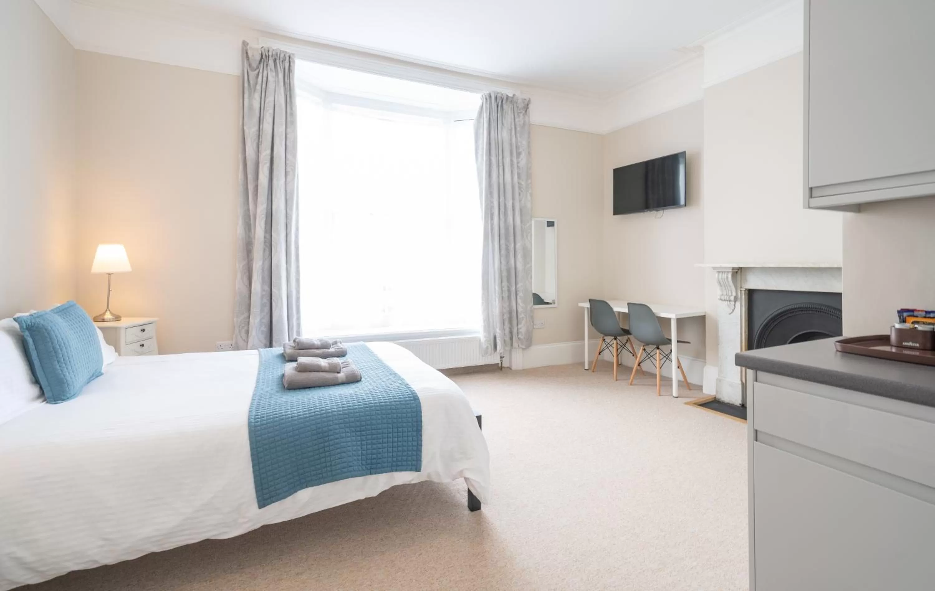 Bed in The Veteran Hotel & Bar