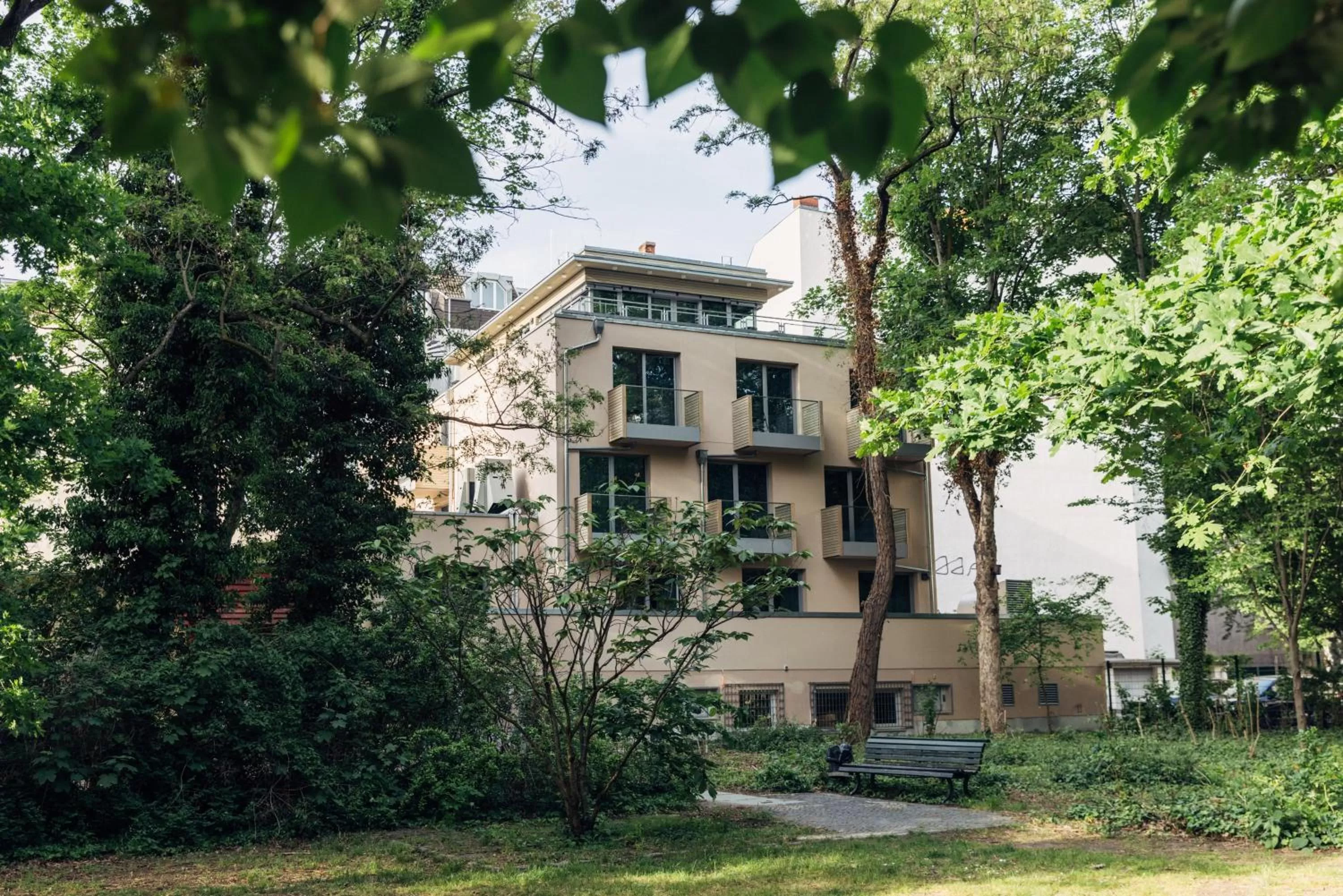 Property building in harry's home Berlin-Moabit hotel & apartments
