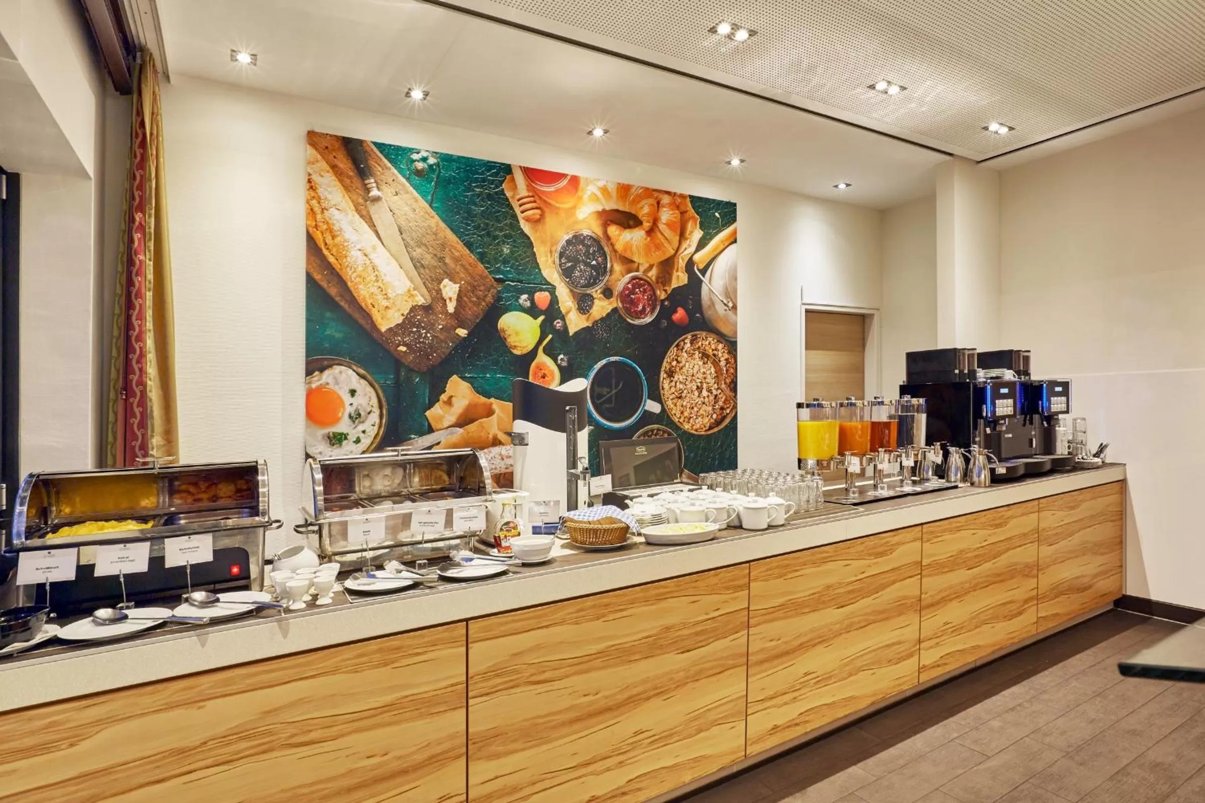 Buffet breakfast in H+ Hotel Salzburg