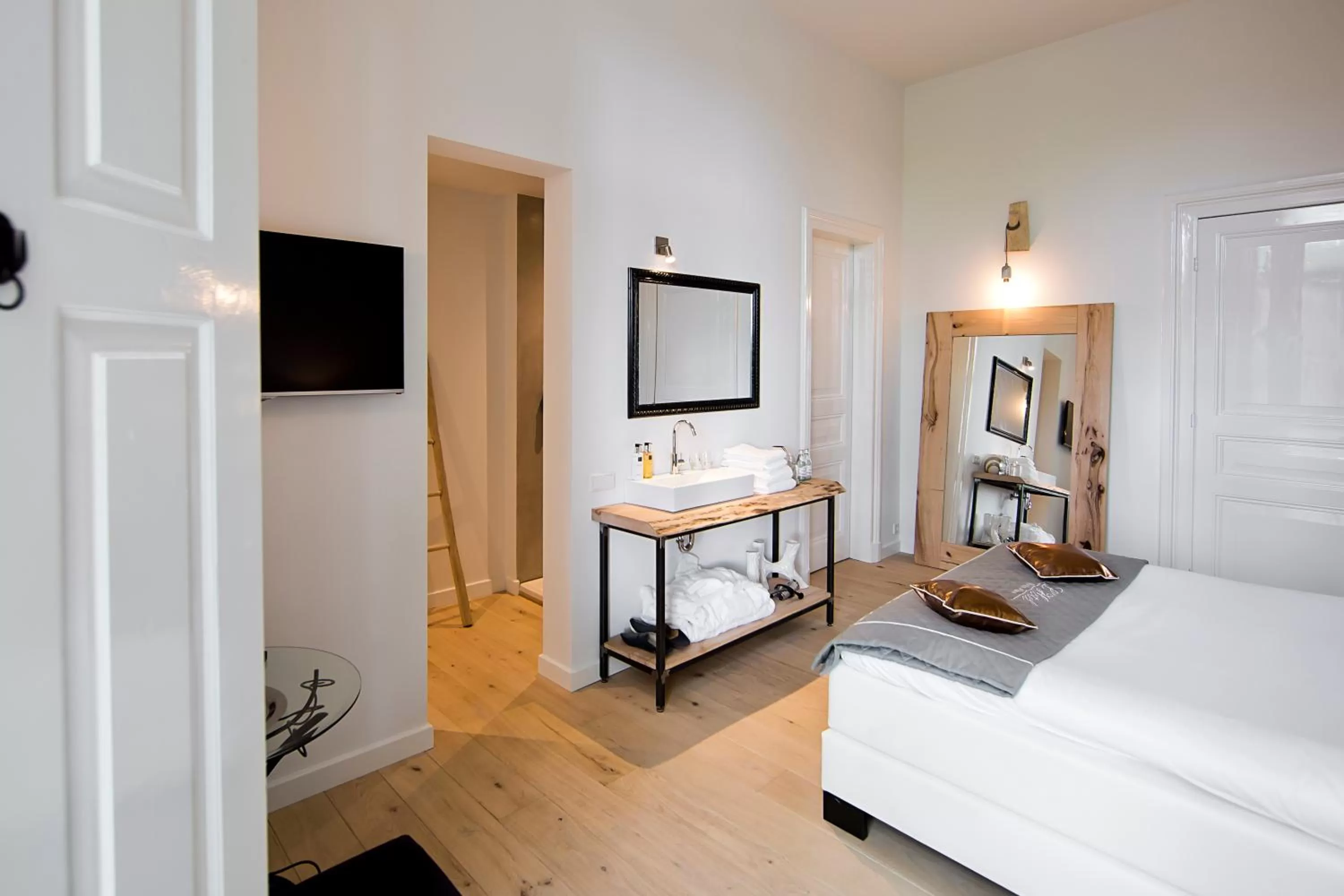 TV and multimedia, Bed in Villa Polder