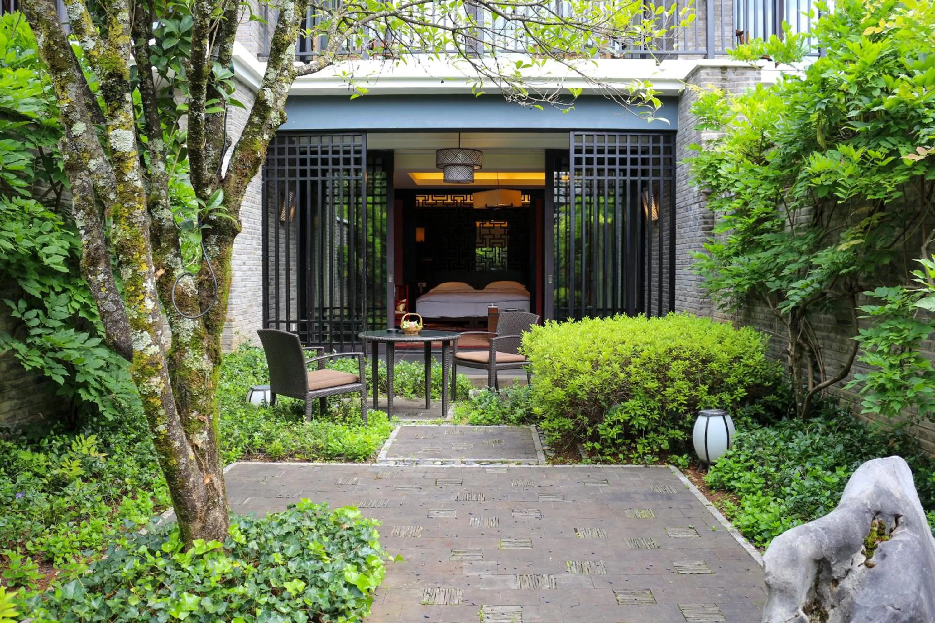 Garden in Banyan Tree Lijiang