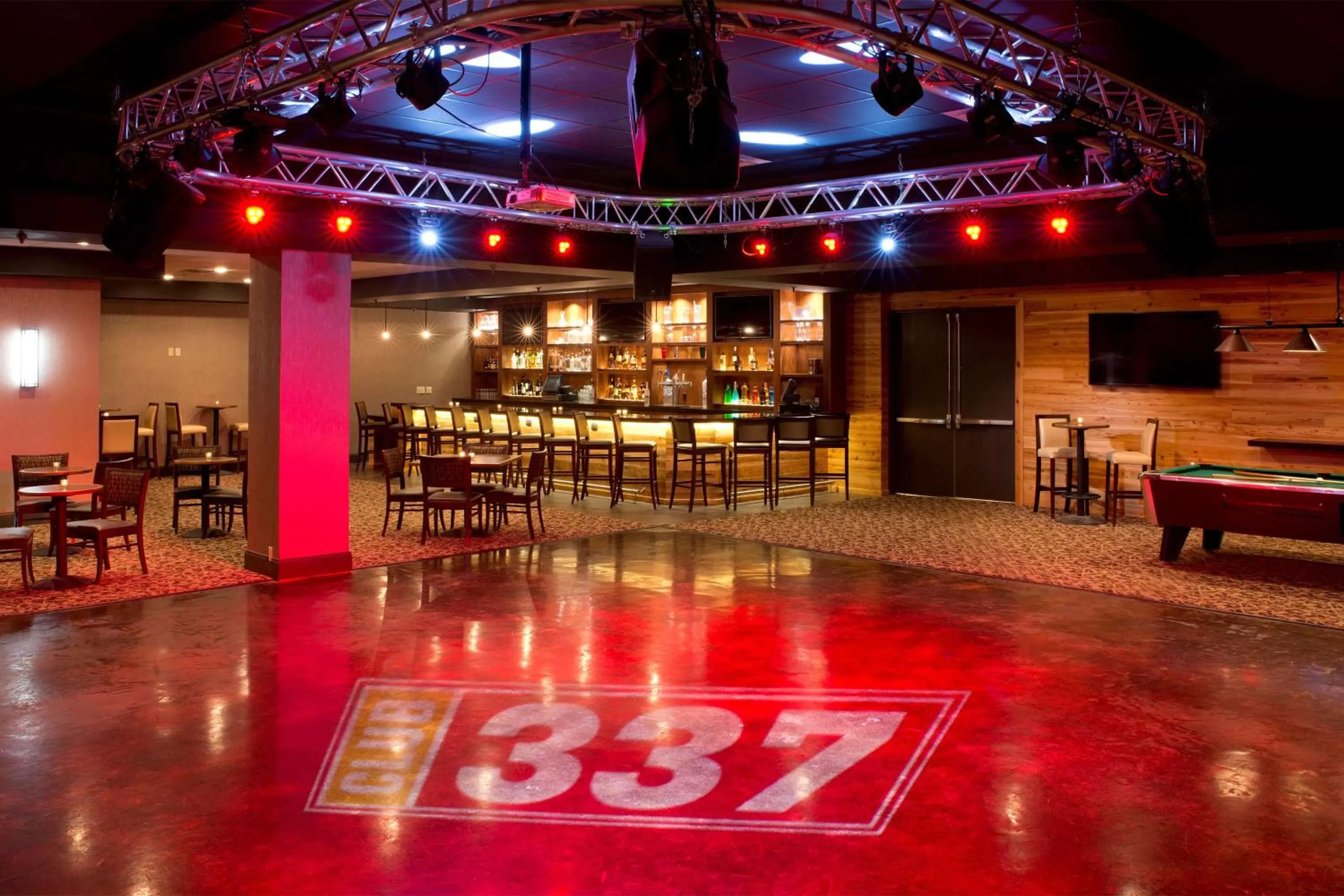 Restaurant/places to eat in DoubleTree by Hilton Lafayette