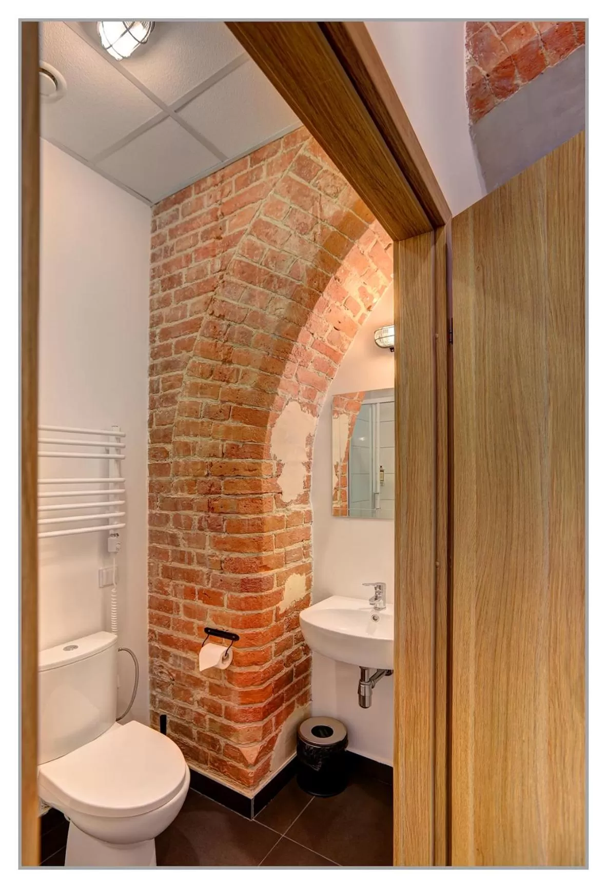 Toilet in Koszary Arche Hotel