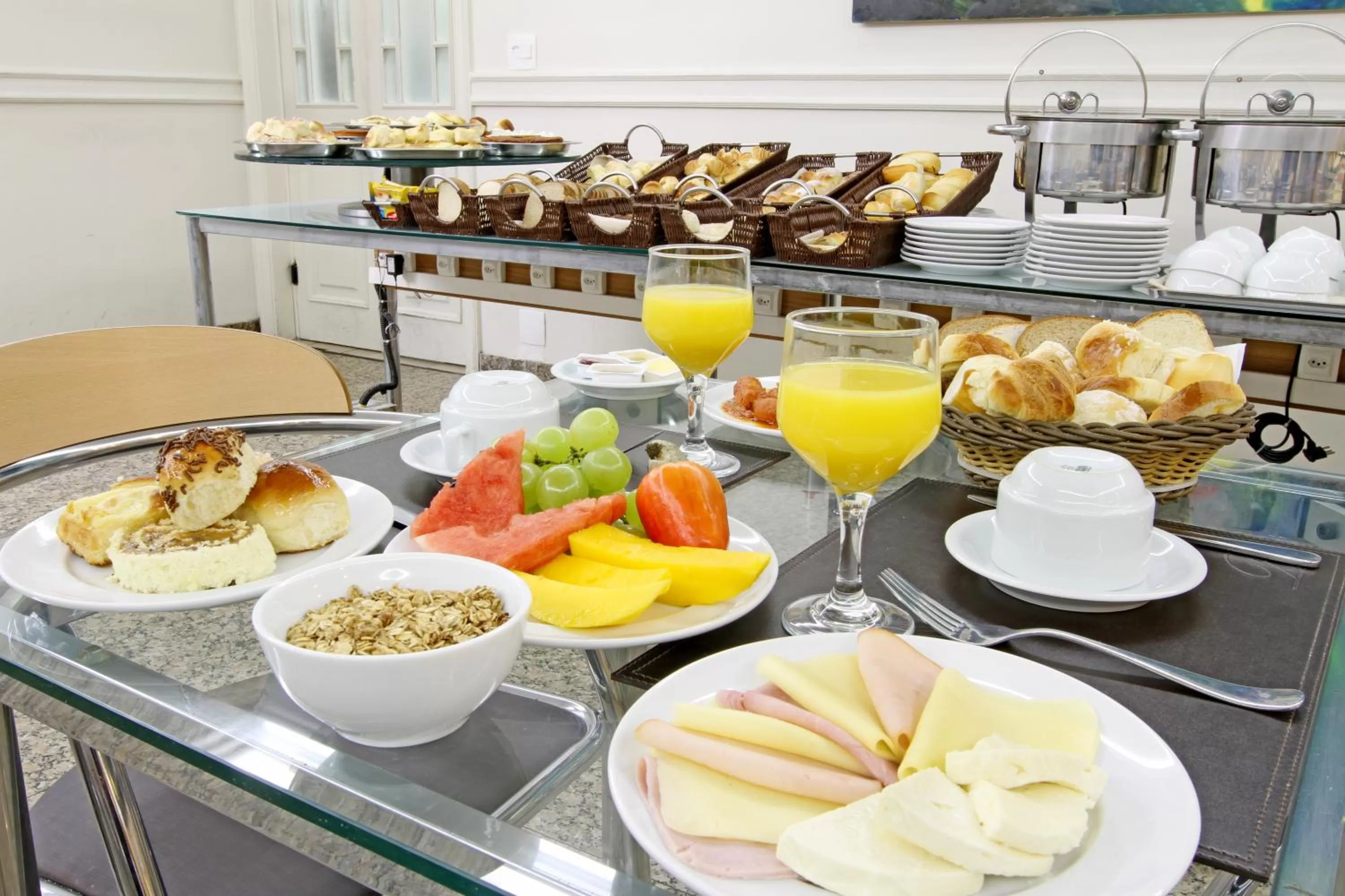 Food and drinks in Braston Augusta Hotel by Castelo Itaipava